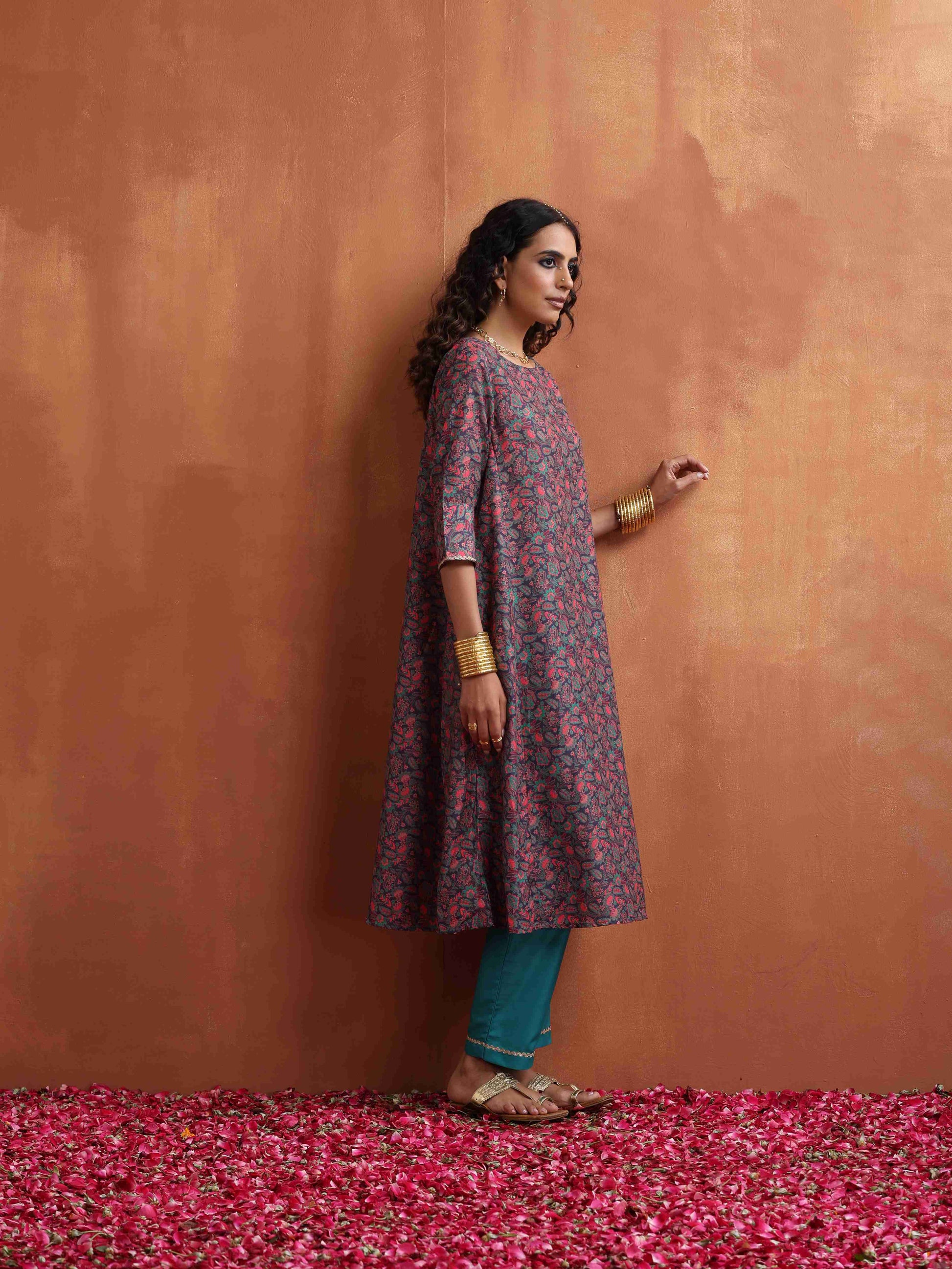 trueBrowns Purple Print A-line Kurta Set | Swadesiicart
