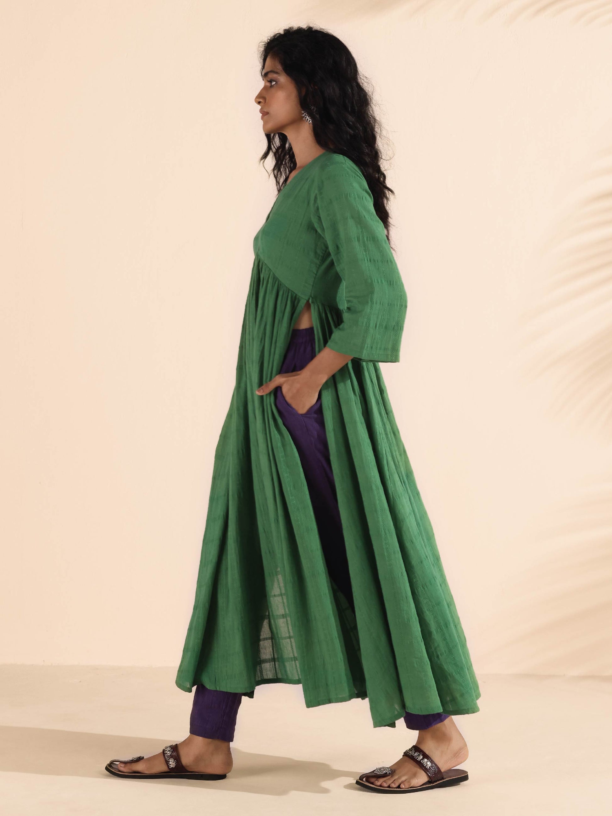 trueBrowns Green Cotton Dobby Flared Kurta Pant Set | Swadesiicart