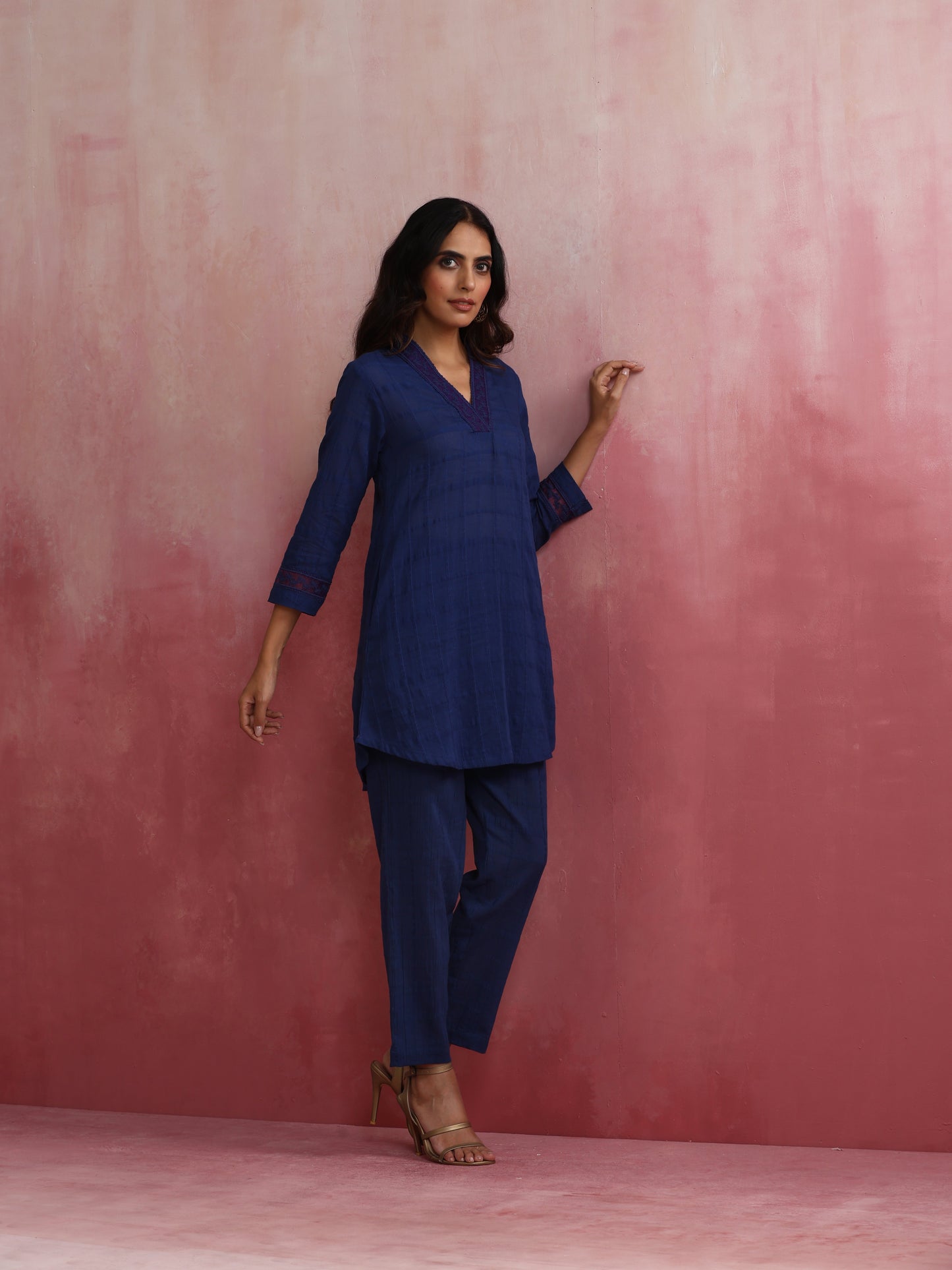 trueBrowns Dark Blue Cotton Dobby Kurta Co-ord set - Swadesiicart