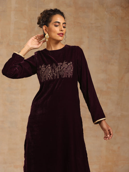 trueBrowns Wine Velvet Yoke Embroidered Kurta | Swadesiicart