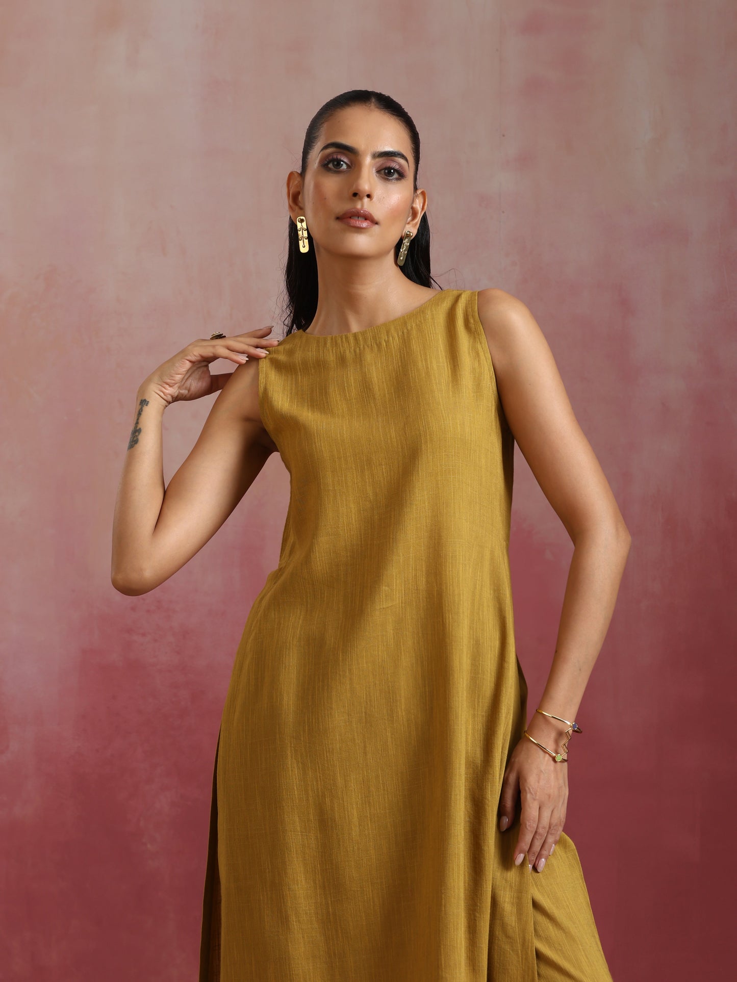 trueBrowns Mustard Cotton Kurta Set | Swadesiicart