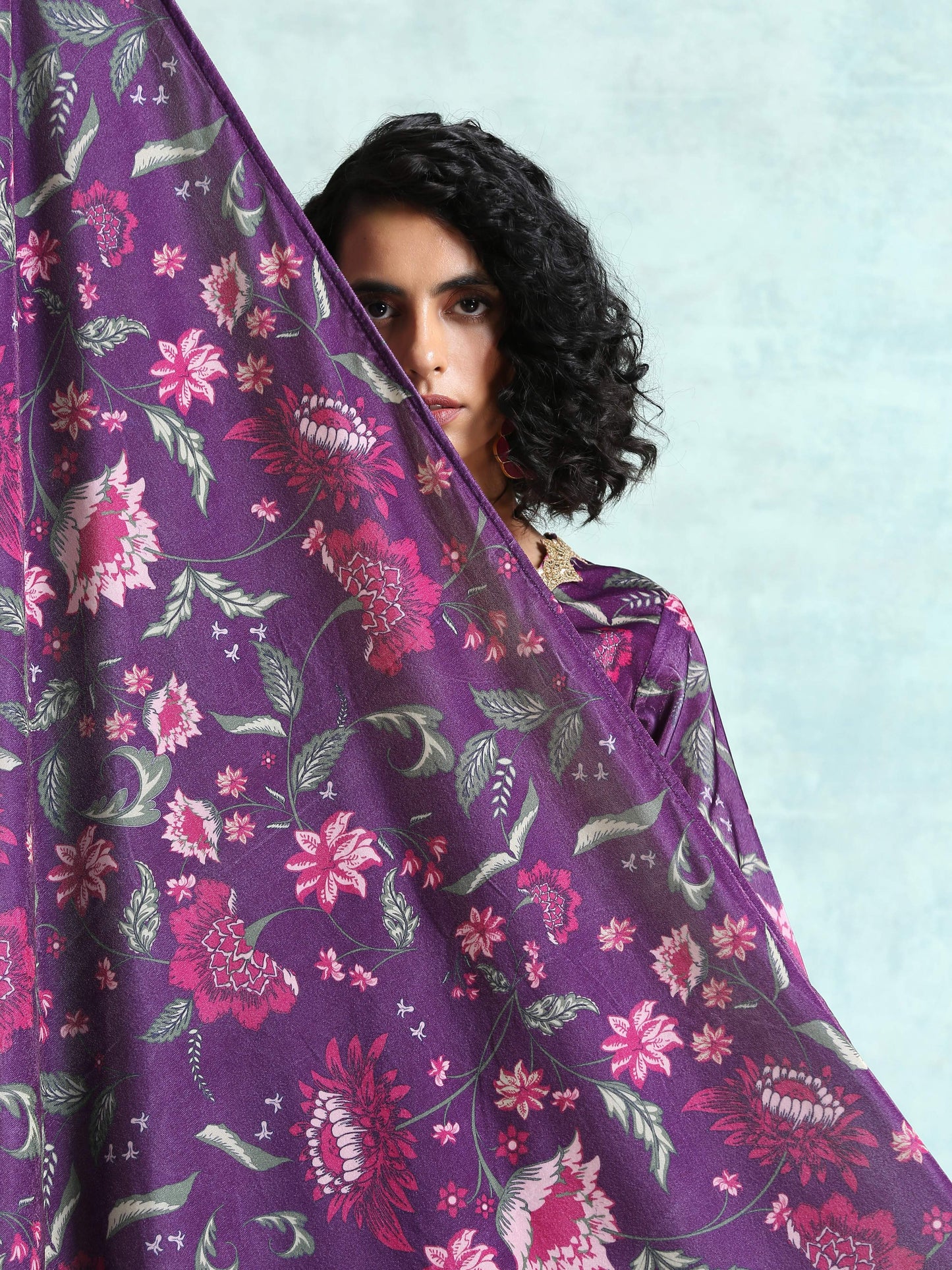 trueBrowns Wine Printed Velvet Shawl | Swadesiicart