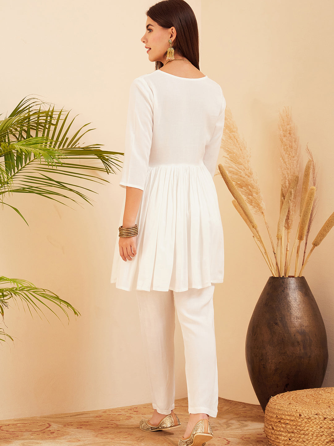 InWeave Women's White Round Neck Square Gota Work Kurta Pant Set - Swadesiicart