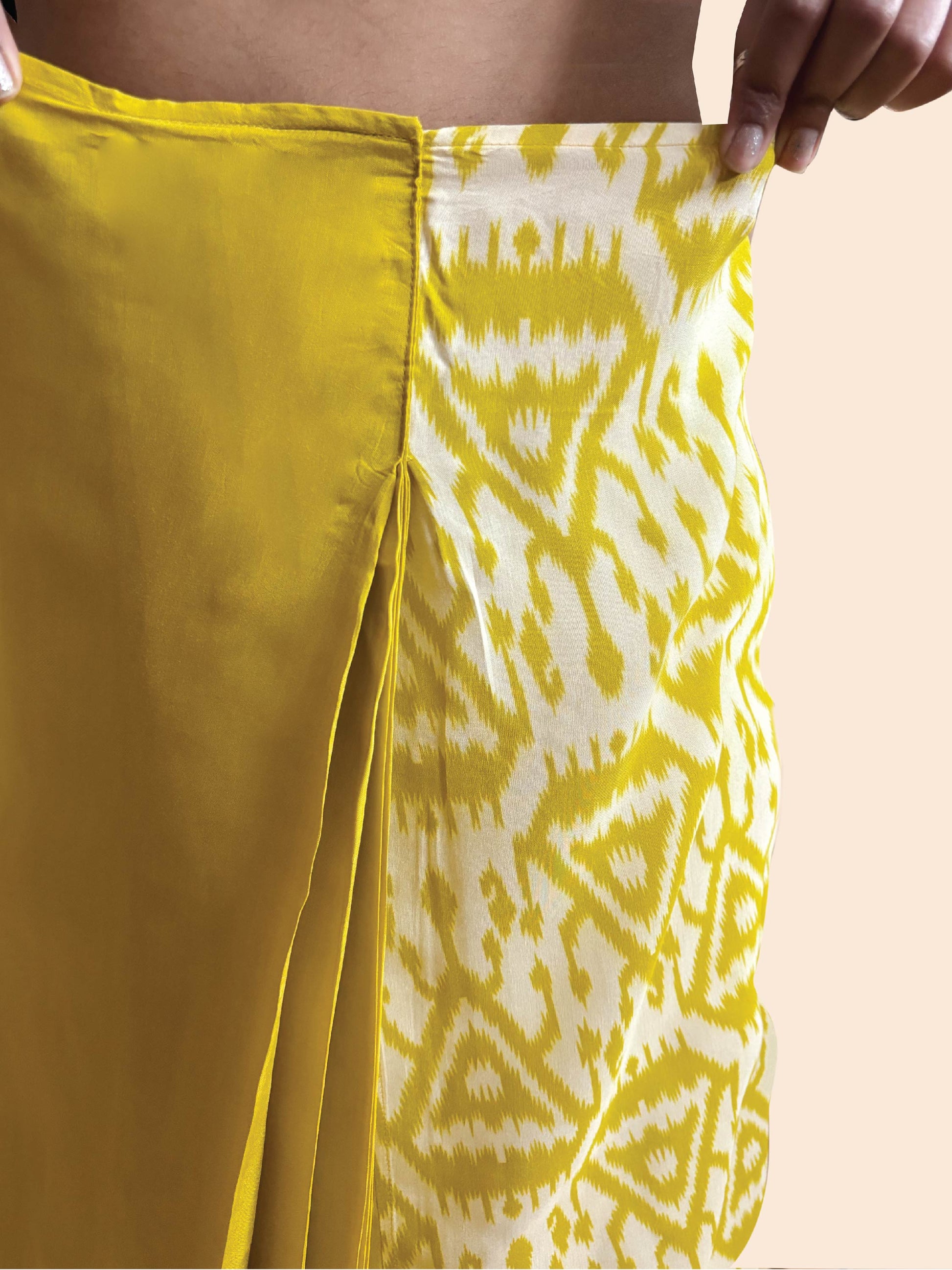 trueBrowns Lime Muslin Ikat Saree | Swadesiicart