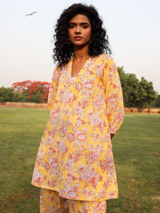 trueBrowns Yellow Cotton Block Print V-Square Neck Co-Ord Set - Swadesiicart