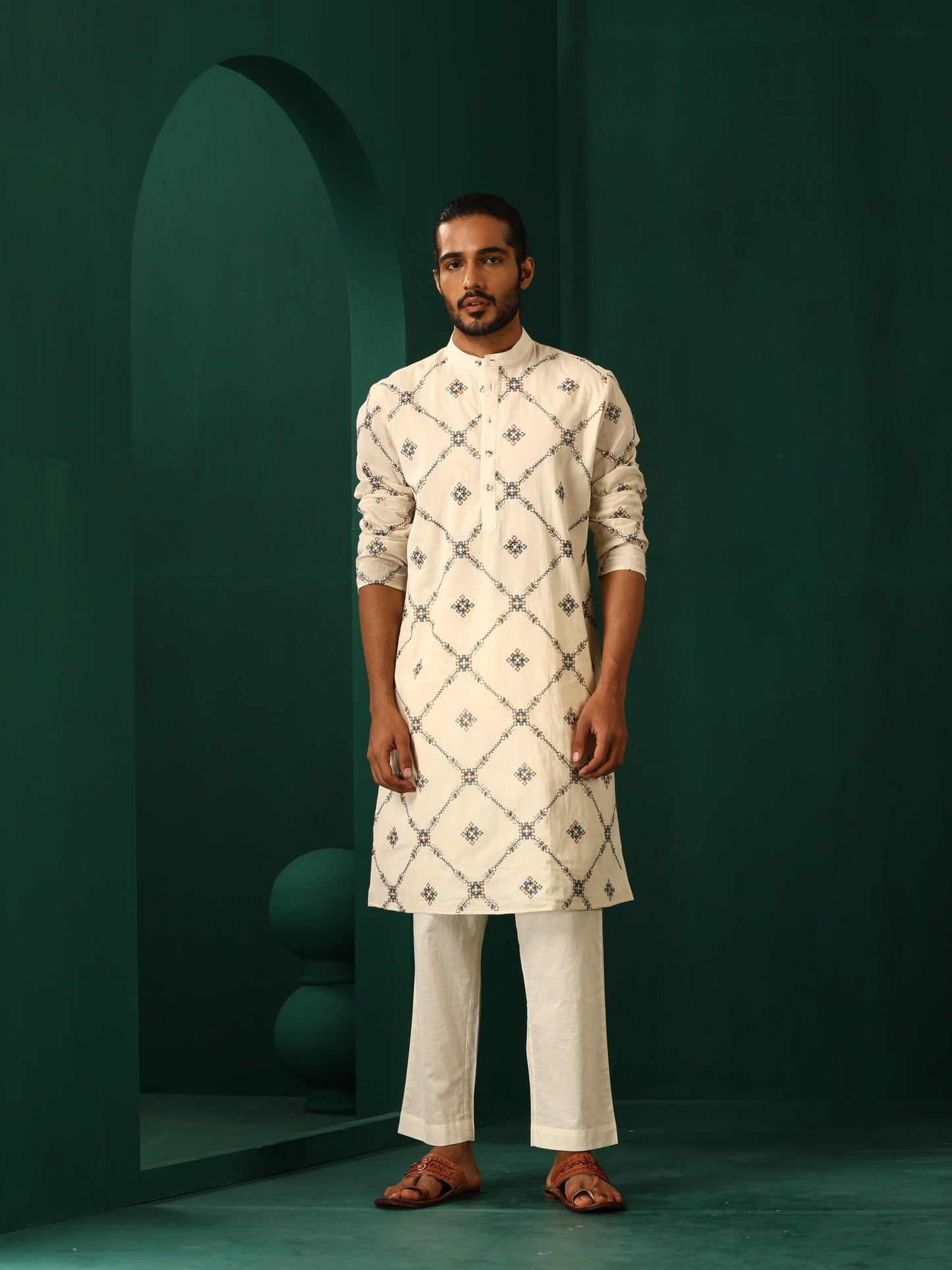 trueBrowns Men's Ivory Rhombus Cotton Kurta | Swadesiicart