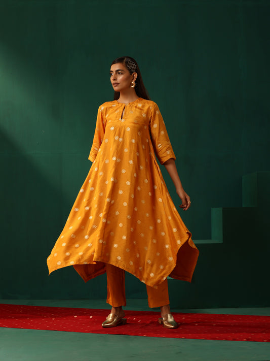 trueBrowns Mustard Geometric Floral Viscose Silk Handkerchief Kurta Pant Set | Swadesiicart