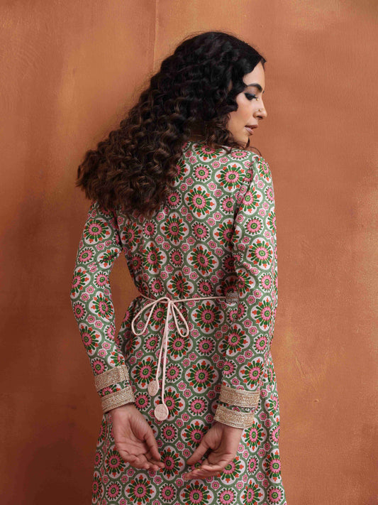 trueBrowns Light Gold Embellished Belt | Swadesiicart