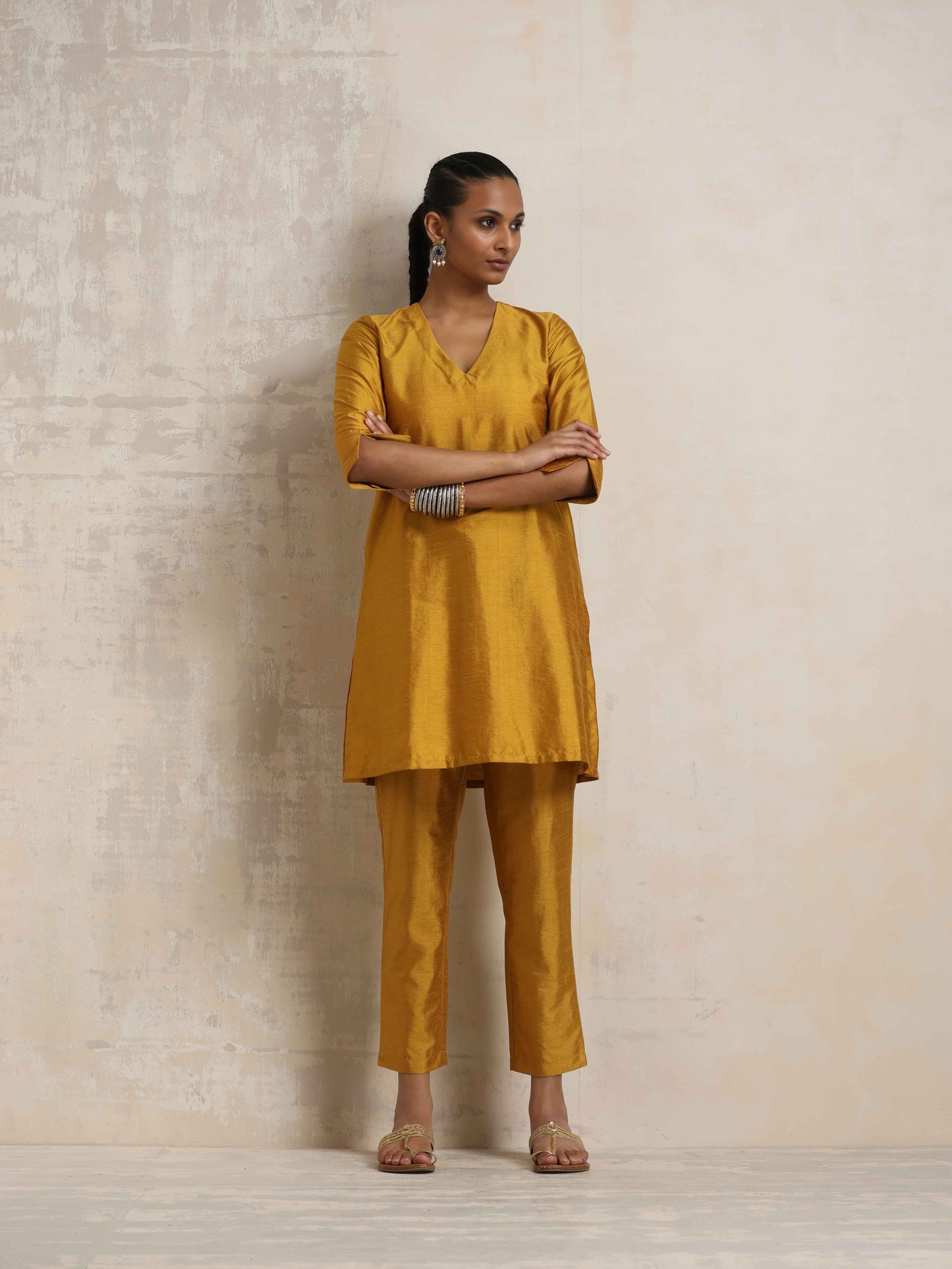trueBrowns Gold Silk Kurta Co-ord Set - Swadesiicart