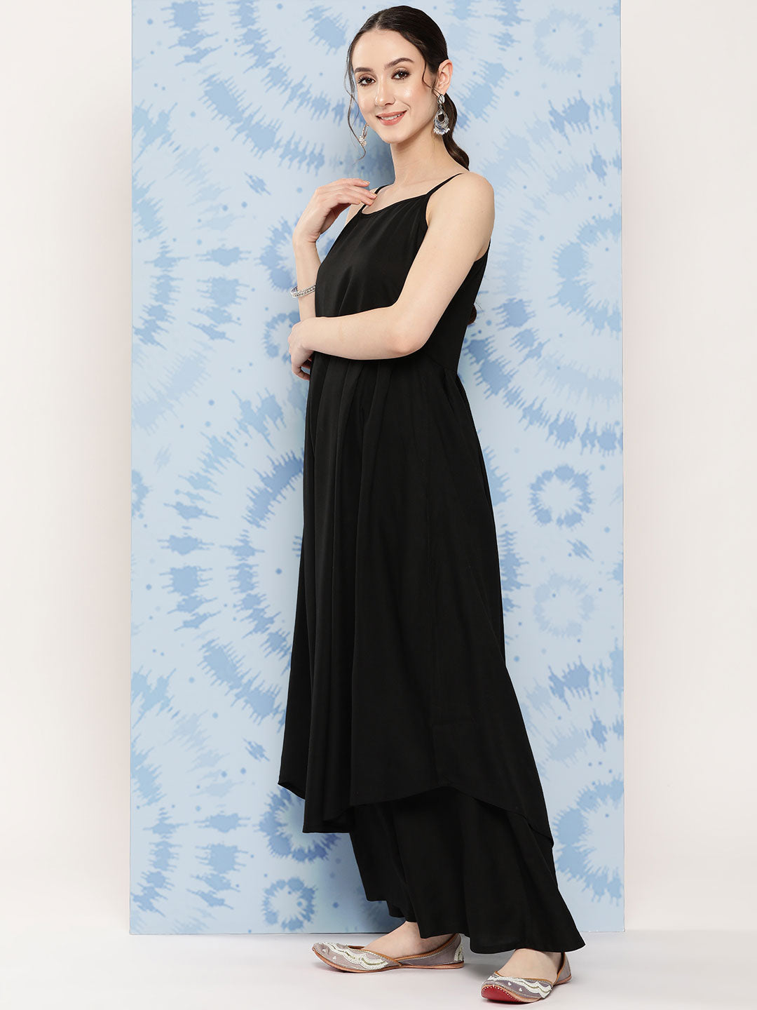 InWeave Women's Black Strappy Set With White Red Round Motif Dupatta - Swadesiicart