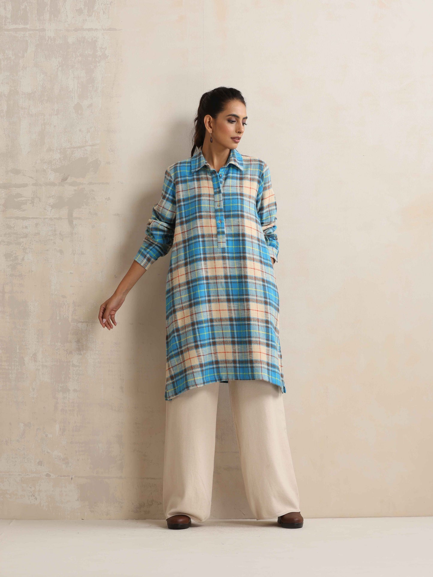 trueBrowns Beige Check Winter Top | Swadesiicart