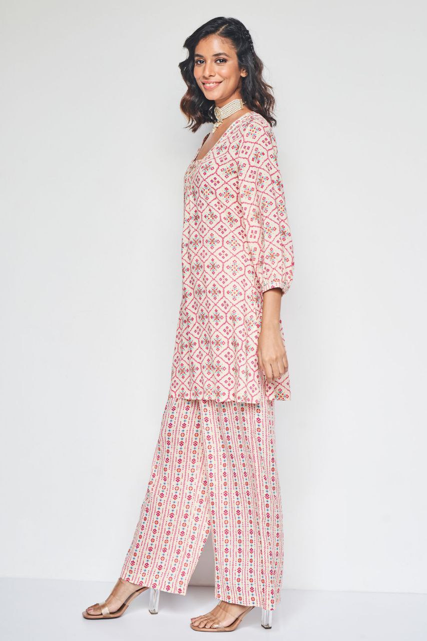 NOZ2TOZ Floral Printed Knee Length V Neck Co-ords Set - Swadesiicart