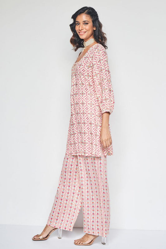 NOZ2TOZ Floral Printed Knee Length V Neck Co-ords Set - Swadesiicart