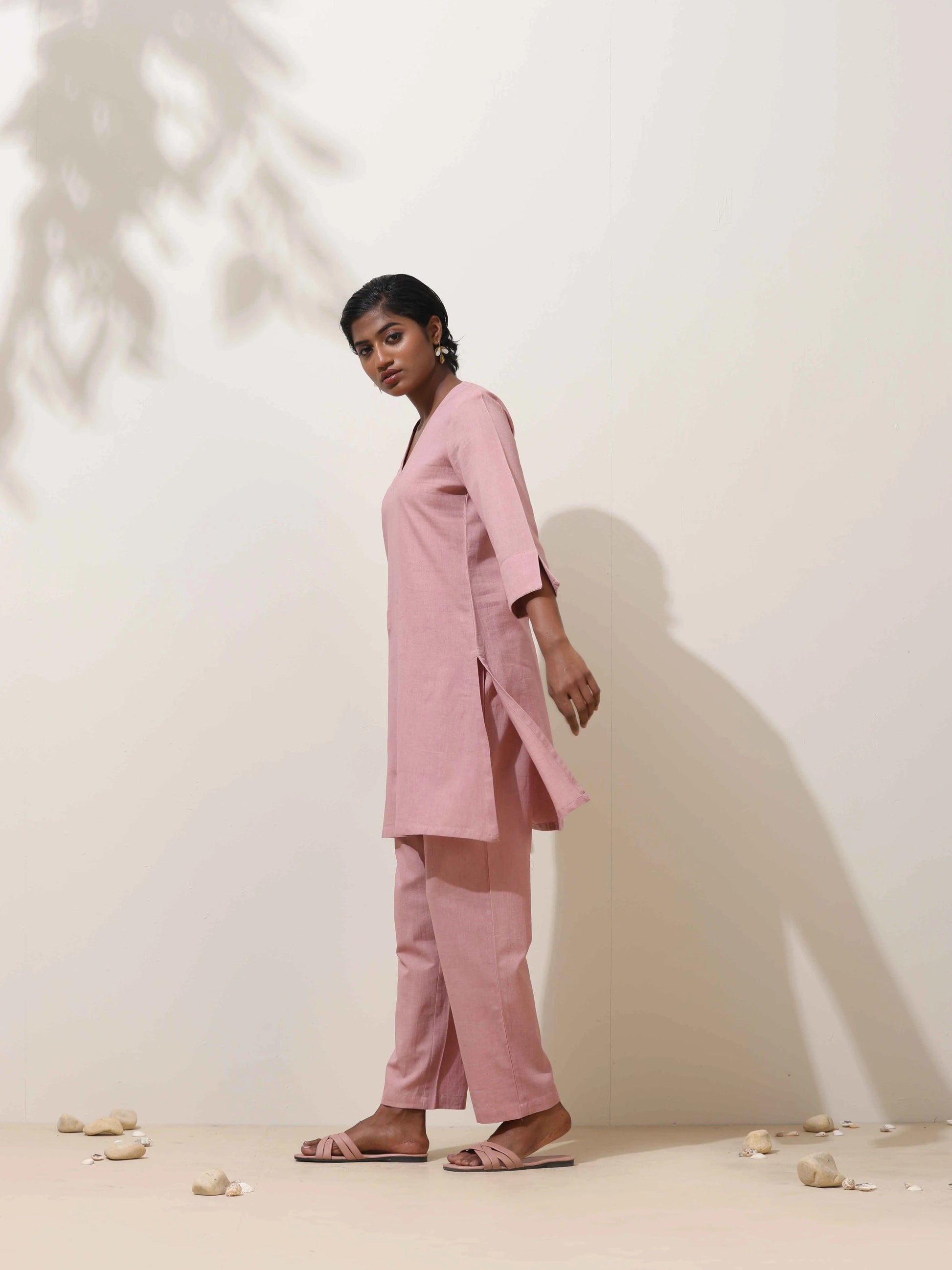 trueBrowns Pink Cotton Linen Kurta Co-Ord Set - Swadesiicart