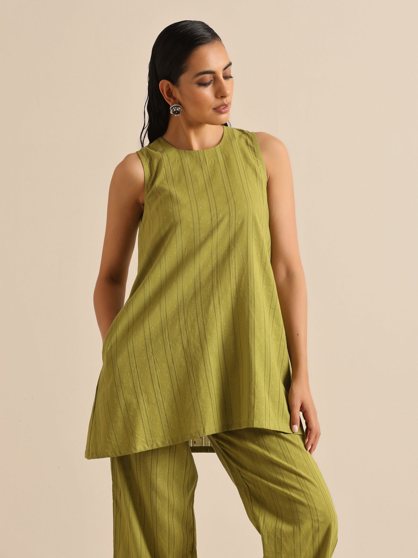 trueBrowns Green Dobby Sleeveless Co-Ord Set - Swadesiicart