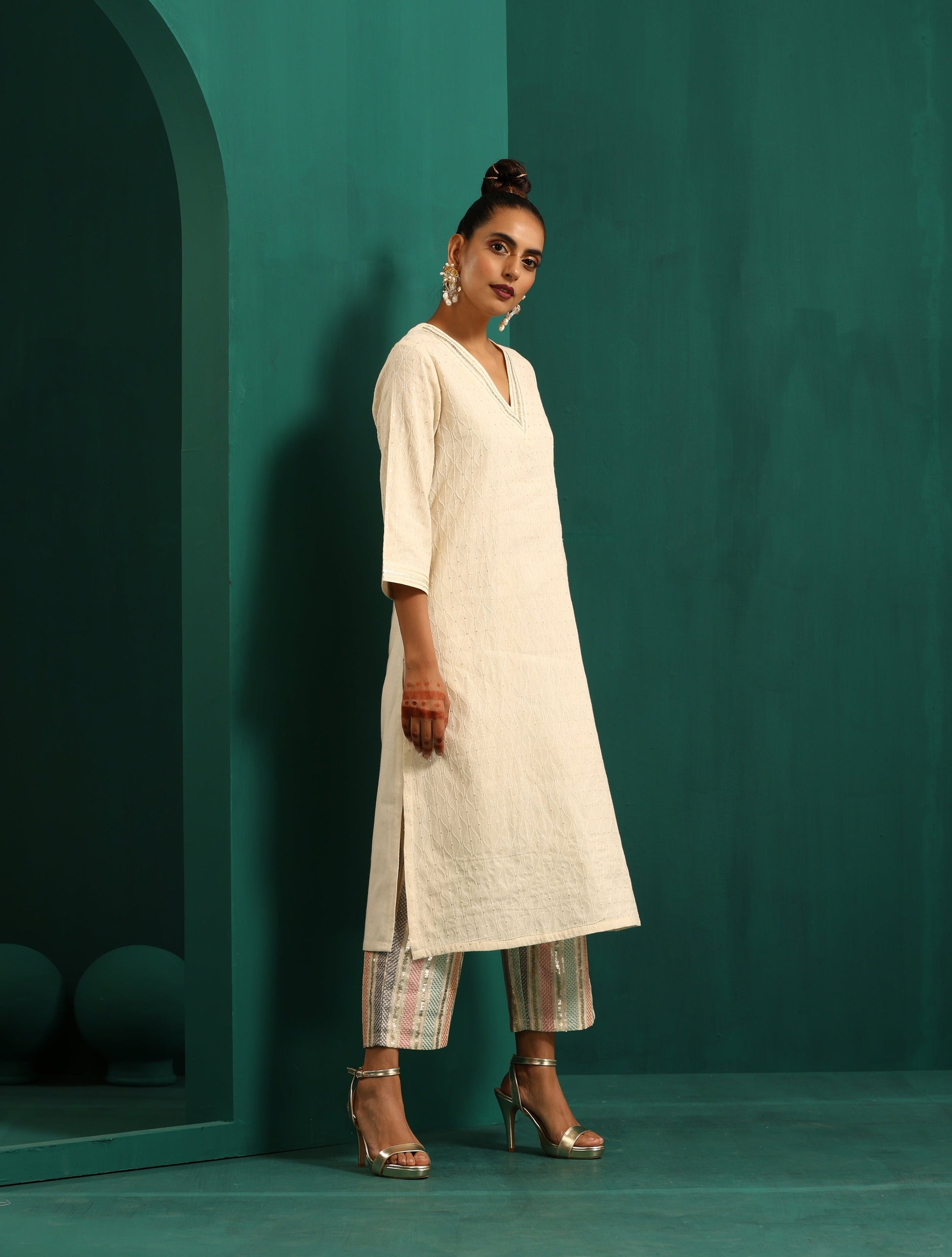 trueBrowns Ivory Tonal Cotton Kurta with Embroidered Pants | Swadesiicart
