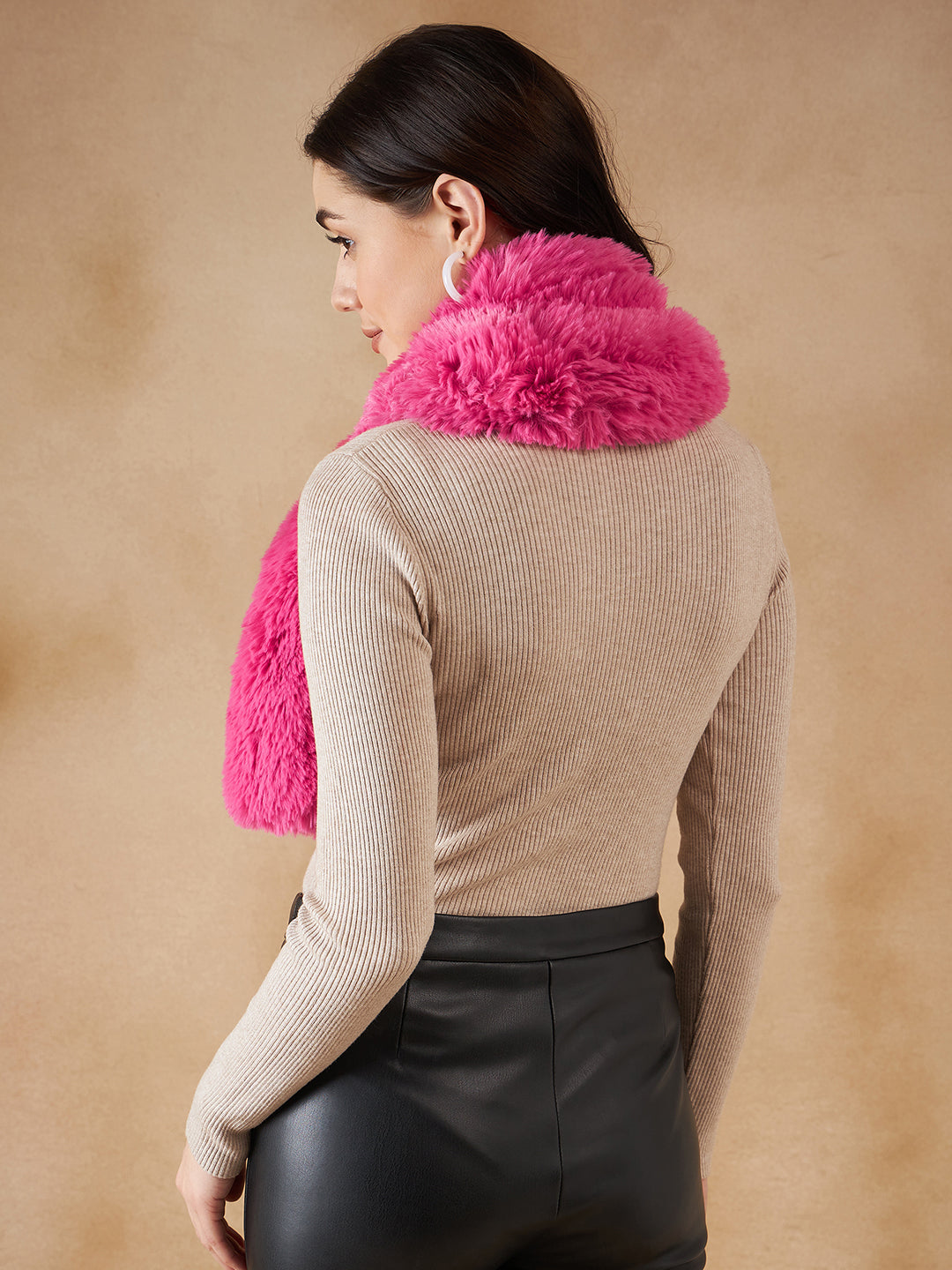 InWeave Women's Light Pink Faux Fur Neck Warmer - Swadesiicart