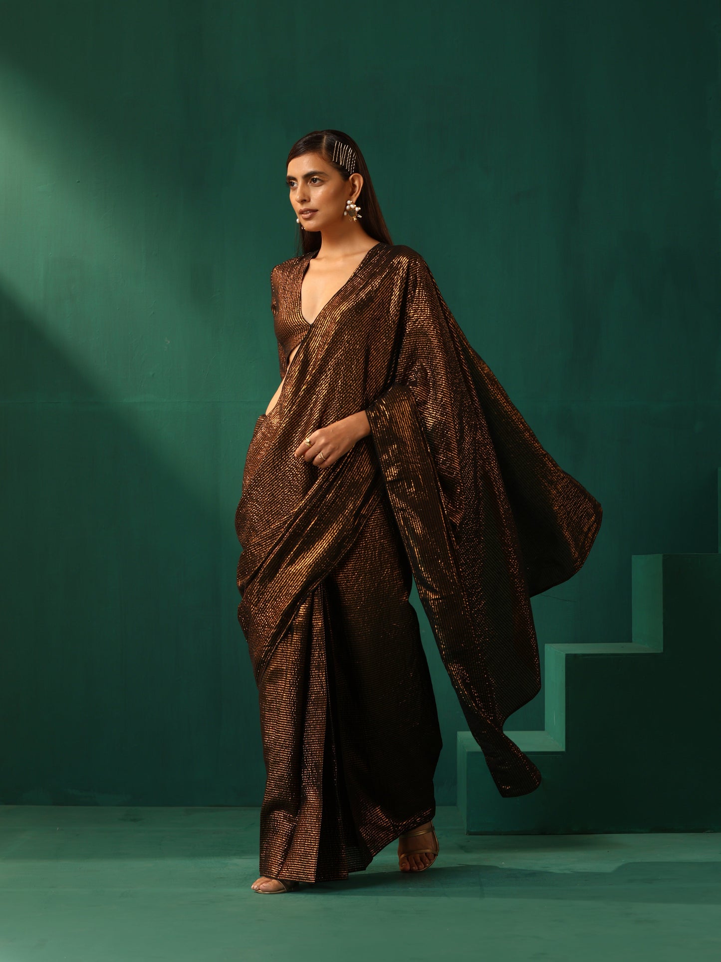 trueBrowns Black Cotton Gold Lurex Striped Ready to Wear Saree | Swadesiicart