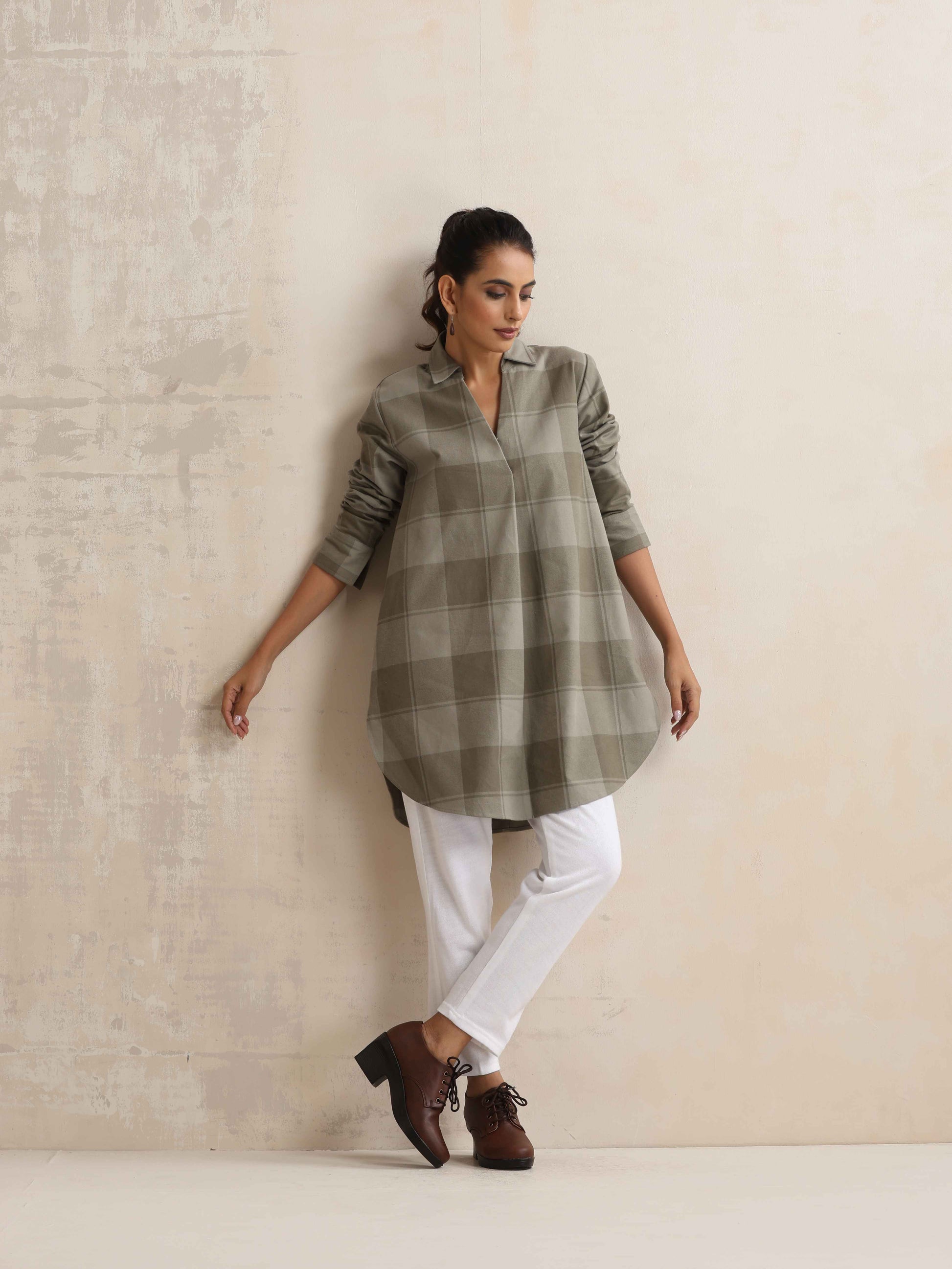 trueBrowns Green Check Pleated Winter Top | Swadesiicart