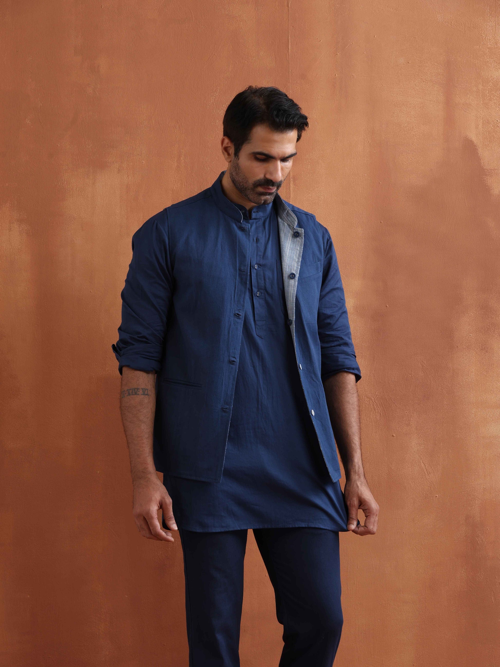trueBrowns Men's Blue Chanderi Reversible Nehru Jacket | Swadesiicart