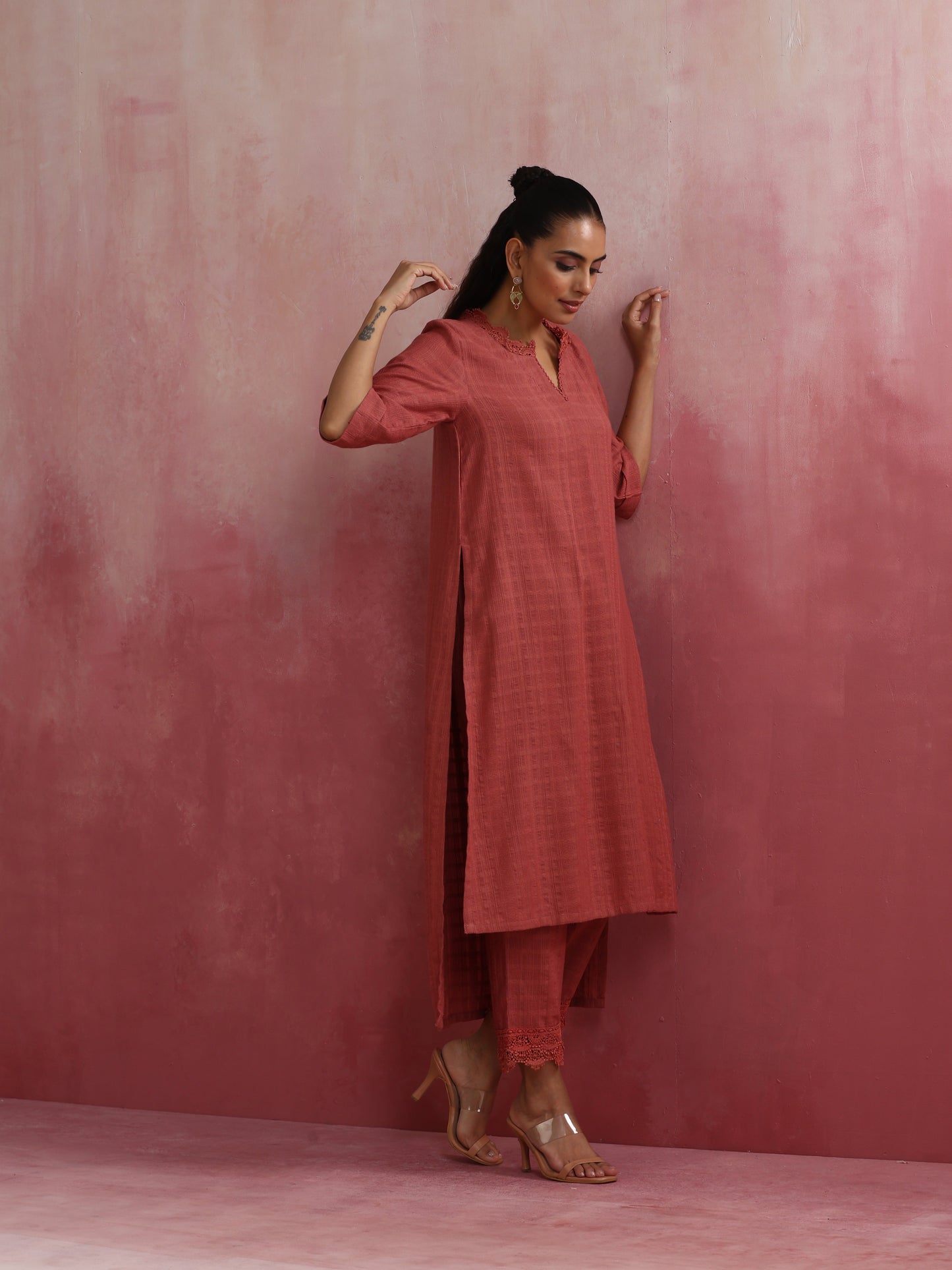 trueBrowns Peach High low Cotton Dobby Kurta Set | Swadesiicart