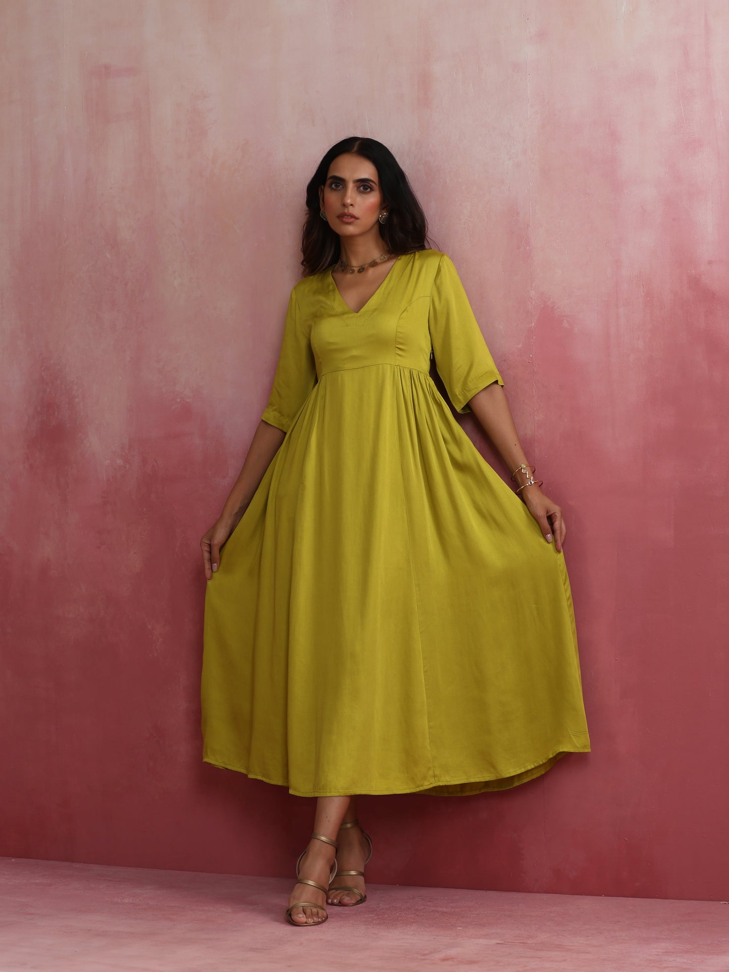 trueBrowns Modal Lime Green Dress | Swadesiicart