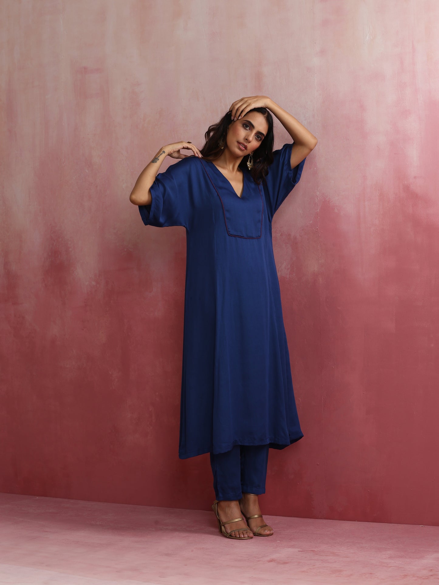 trueBrowns Blue Modal Kimono sleeve Kurta set | Swadesiicart