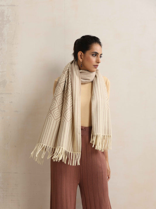 trueBrowns Beige Geometric Woollen Stole | Swadesiicart