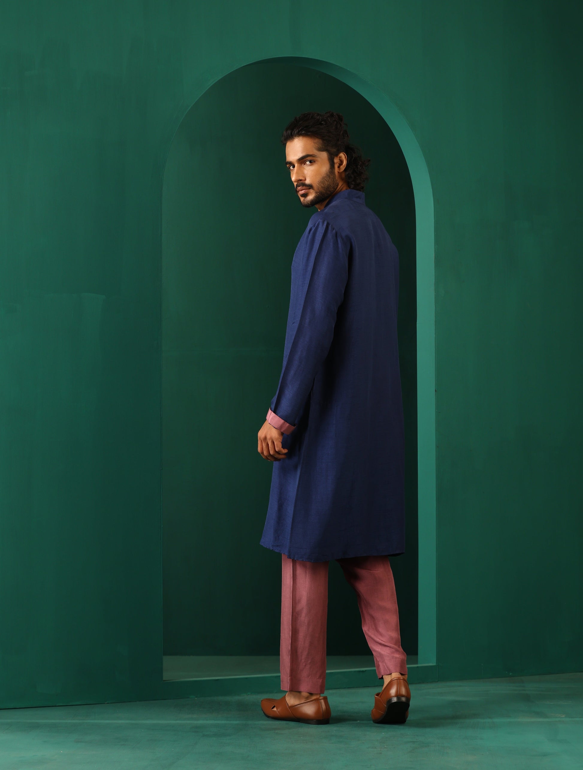trueBrowns Men's Blue Silk Long Kurta | Swadesiicart