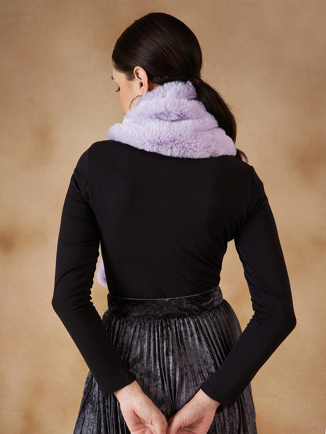 InWeave Women's Light Mauve Faux Fur Neck Warmer - Swadesiicart