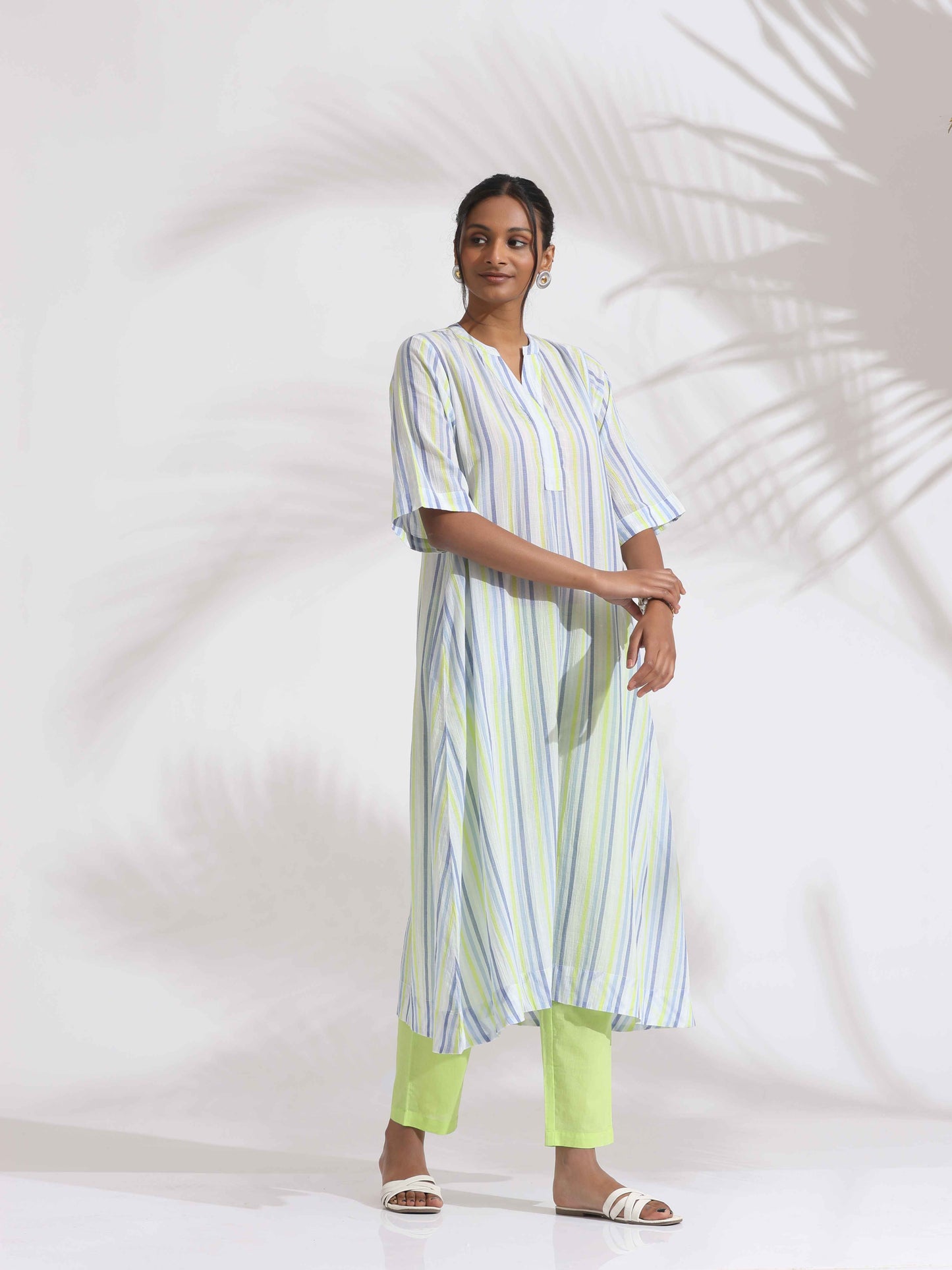 trueBrowns White Cotton Multi Stripe Flared Kurta Set | Swadesiicart