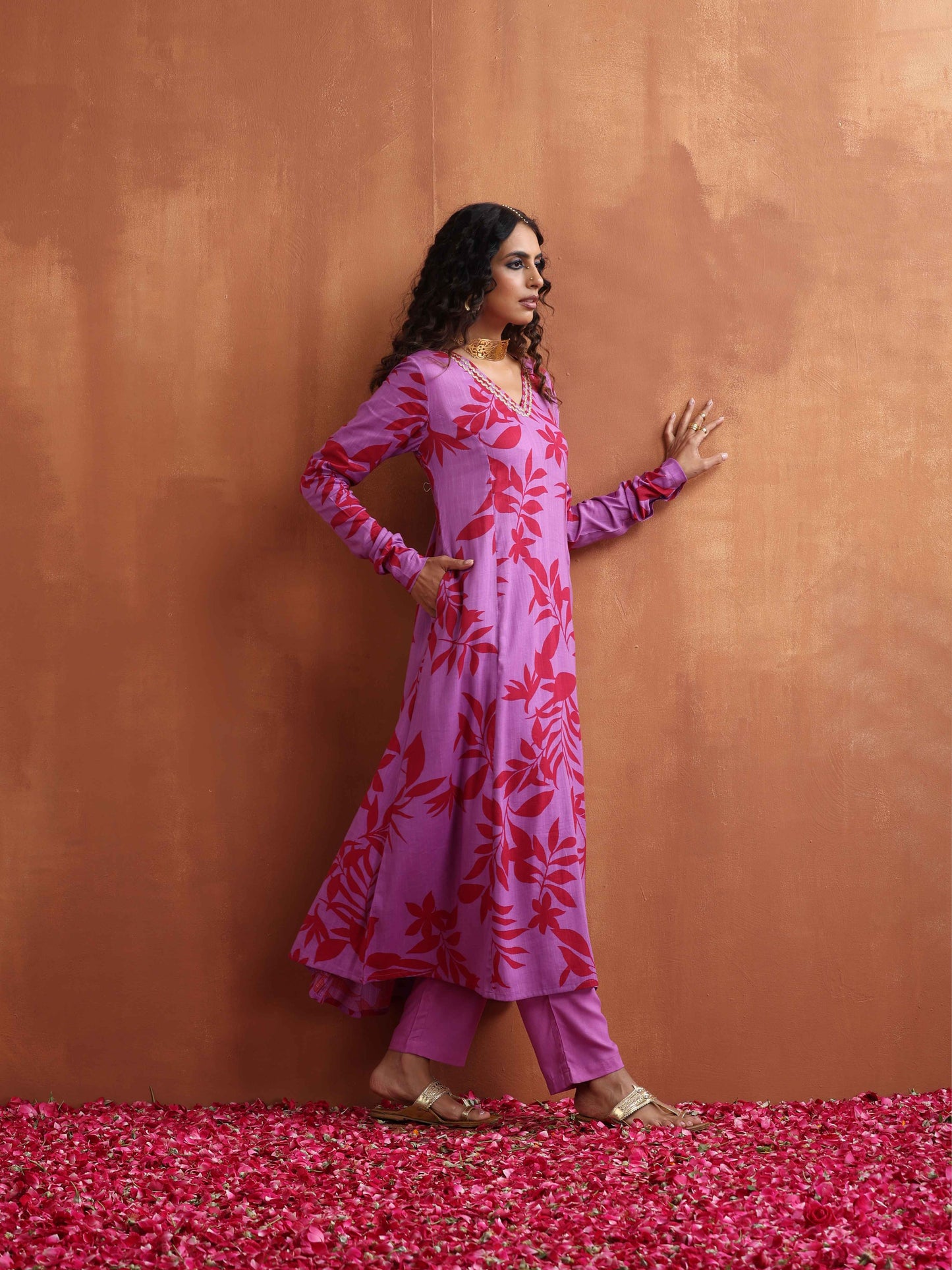 trueBrowns Purple Print A-line Kurta Set | Swadesiicart