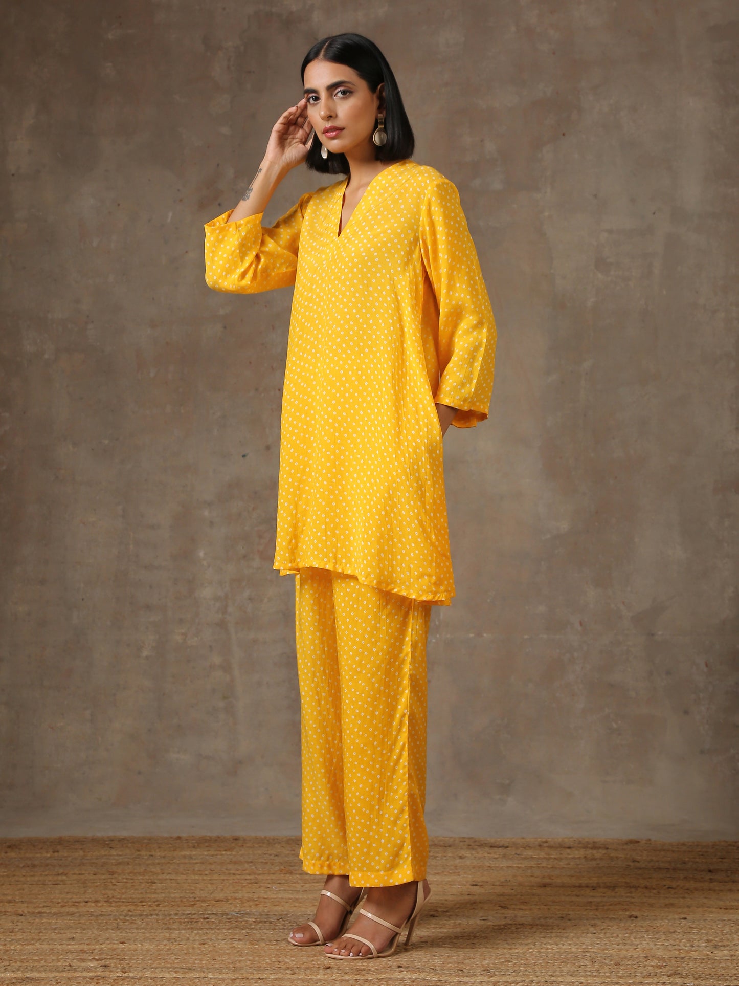 trueBrowns Yellow Bandhani Flare Printed Silk Co-Ord Set - Swadesiicart