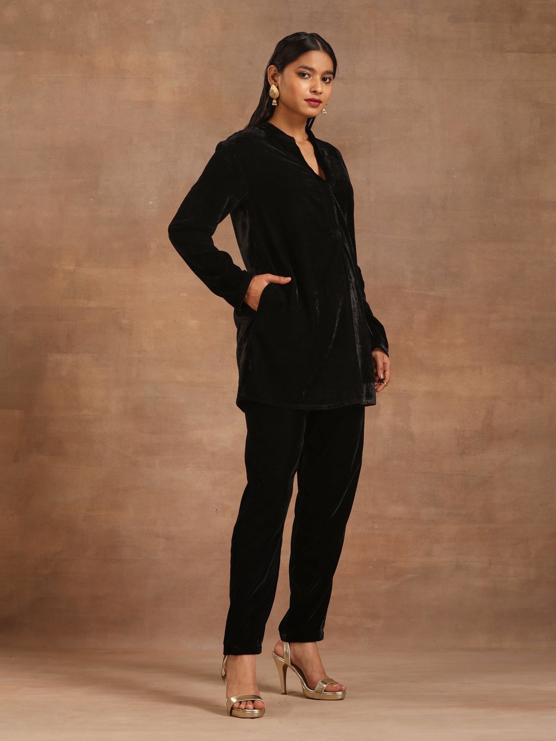 trueBrowns Black Velvet Solid Co-ord Set - Swadesiicart