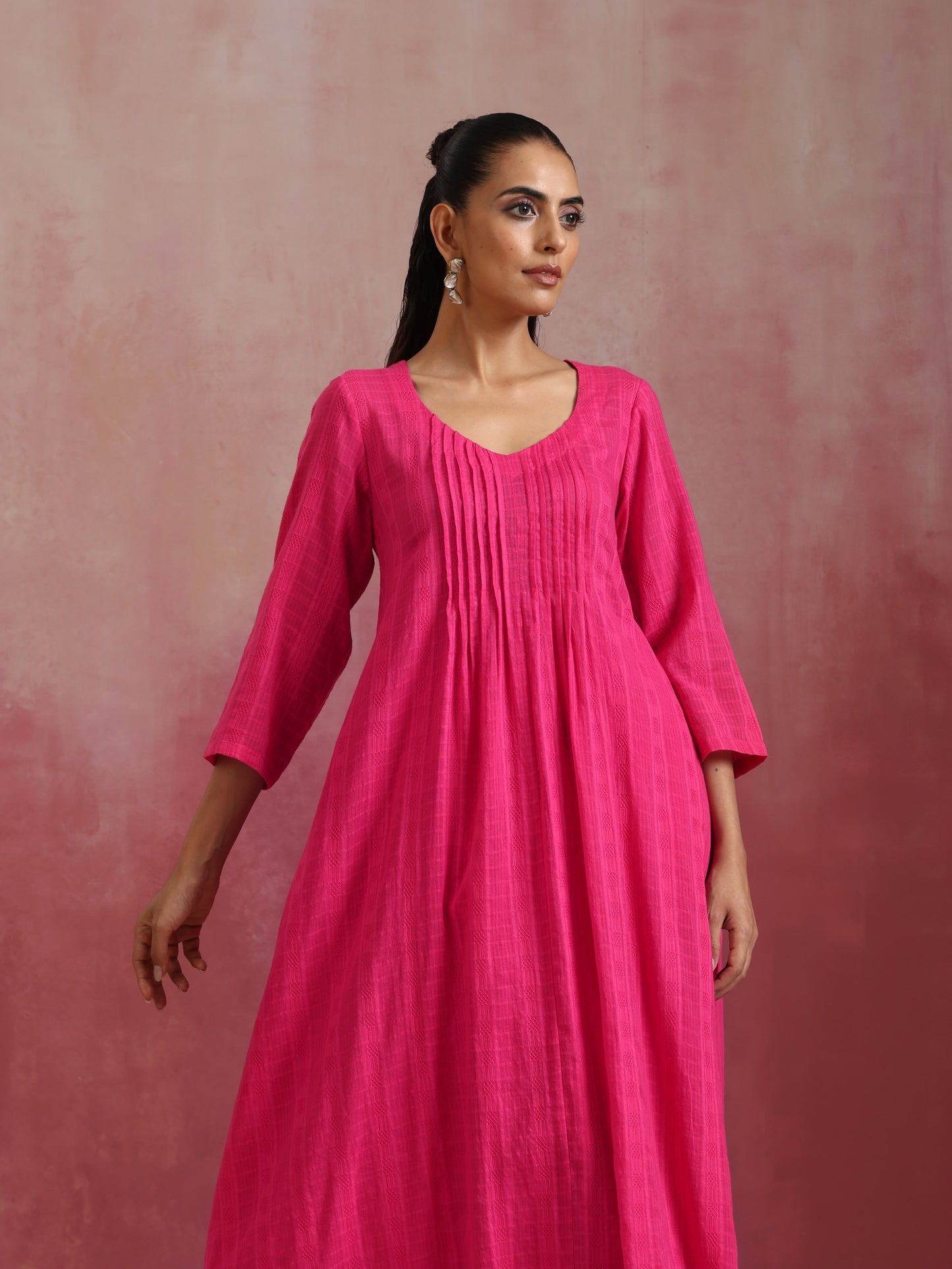trueBrowns Pink Cotton Dobby Kurta Set | Swadesiicart