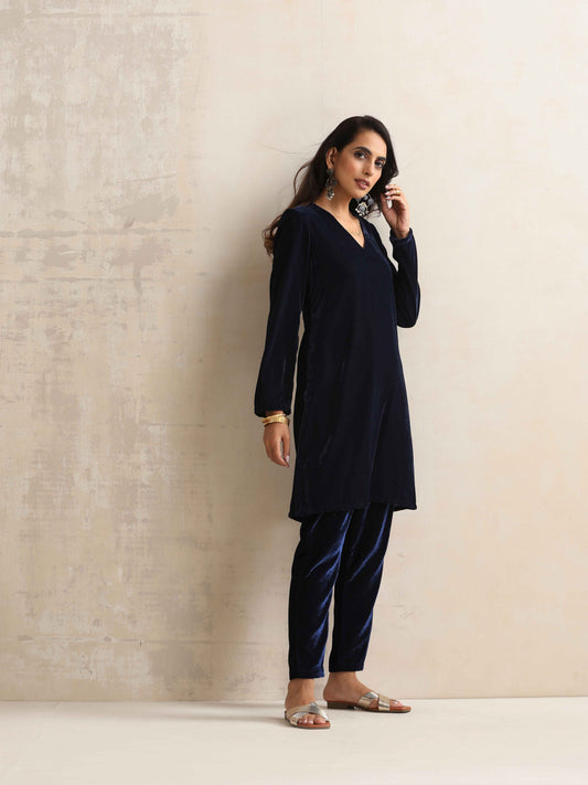 trueBrowns Blue Velvet Kurta Co-ord Set - Swadesiicart