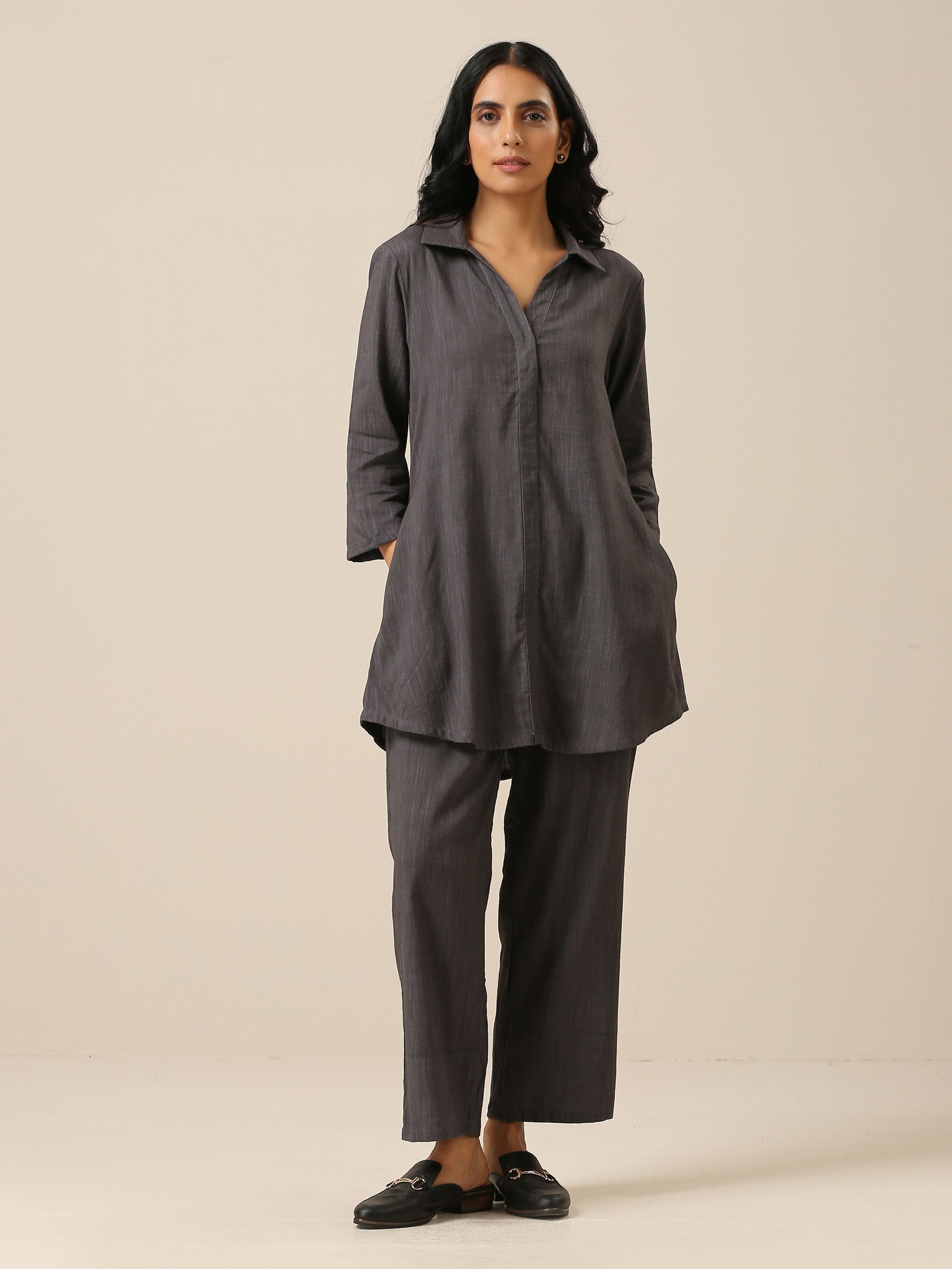 trueBrowns Slate Grey Slub Texture Collar Short Co-Ord Set - Swadesiicart