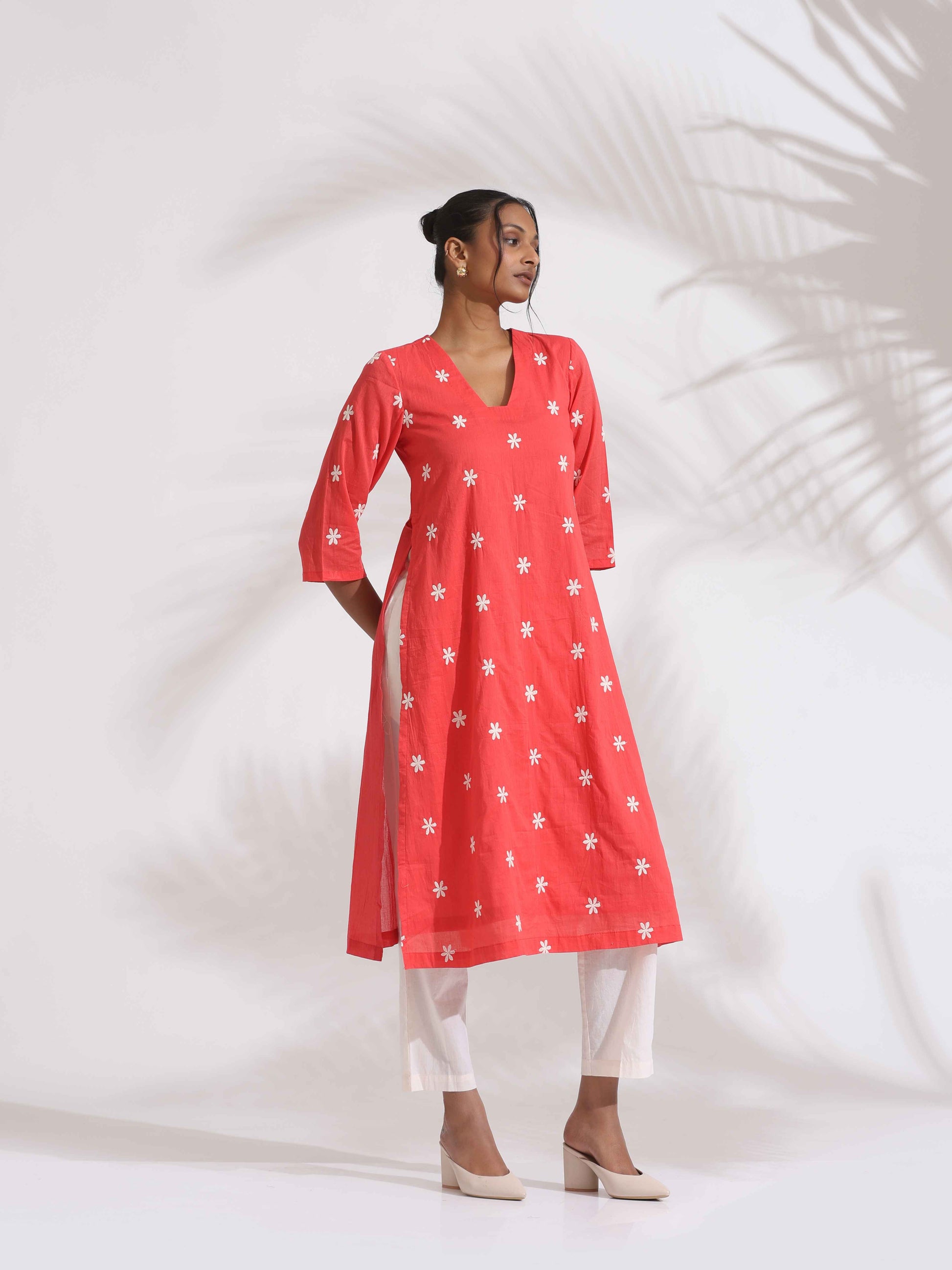trueBrowns Orange Cotton Floral Embroidered Kurta Set | Swadesiicart