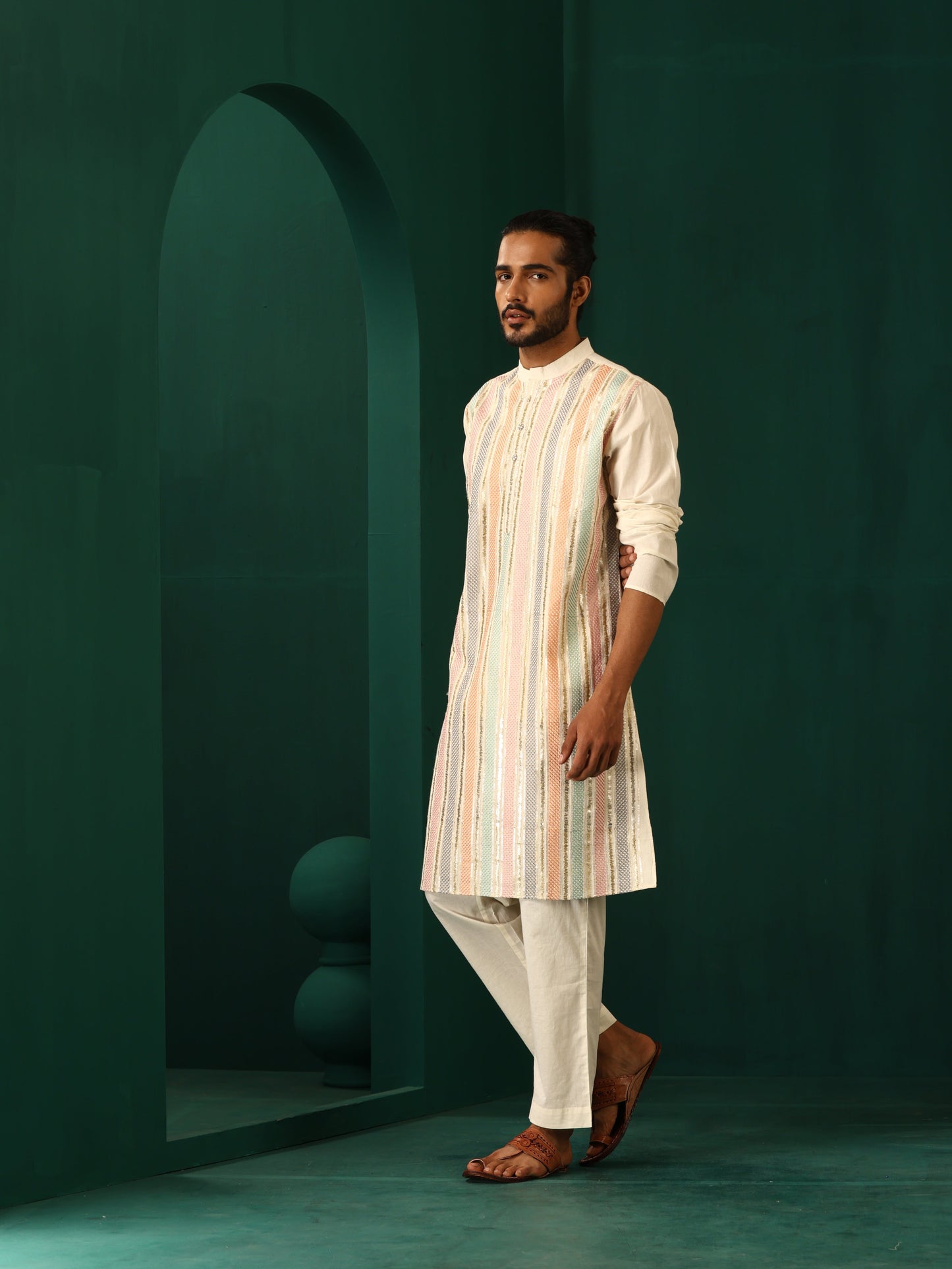 trueBrowns Men's Ivory Multi Colour Striped Cotton Kurta | Swadesiicart