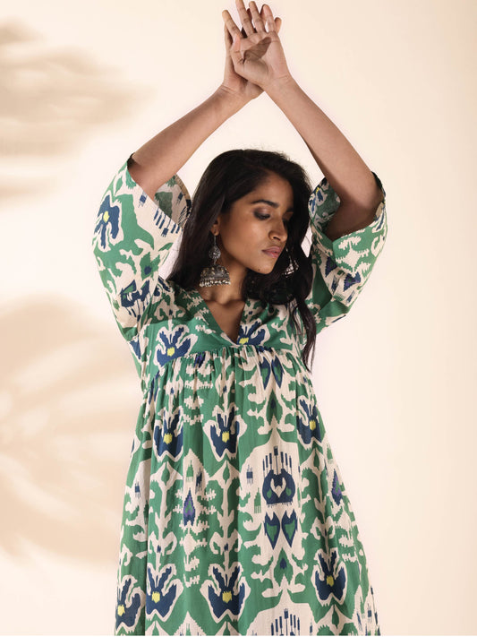 trueBrowns Green Cotton Ikat Flared Kurta Pant Set | Swadesiicart