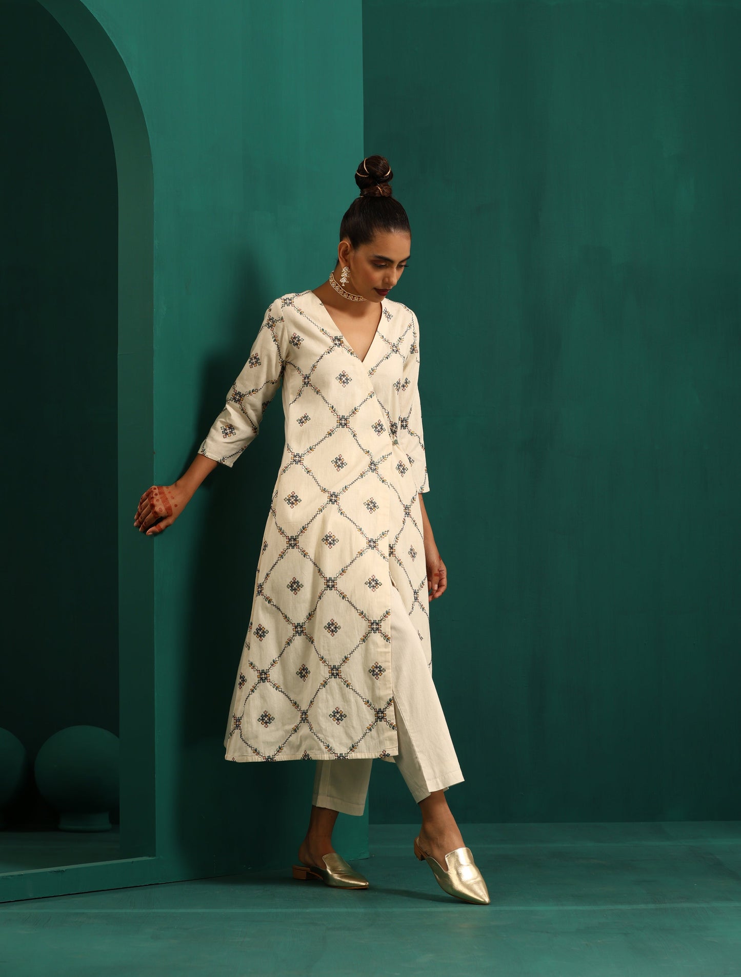 trueBrowns Ivory Rhombus Cotton Angrakha Kurta Pant Set | Swadesiicart