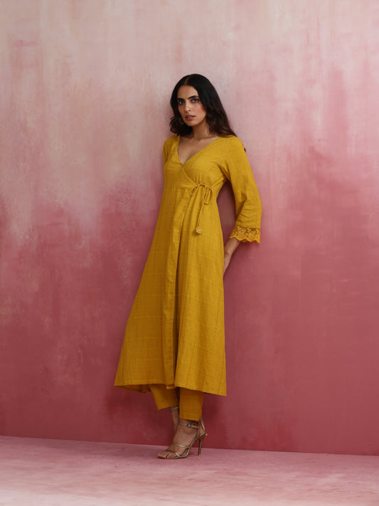 trueBrowns Mustard Cotton Dobby Kurta Set | Swadesiicart