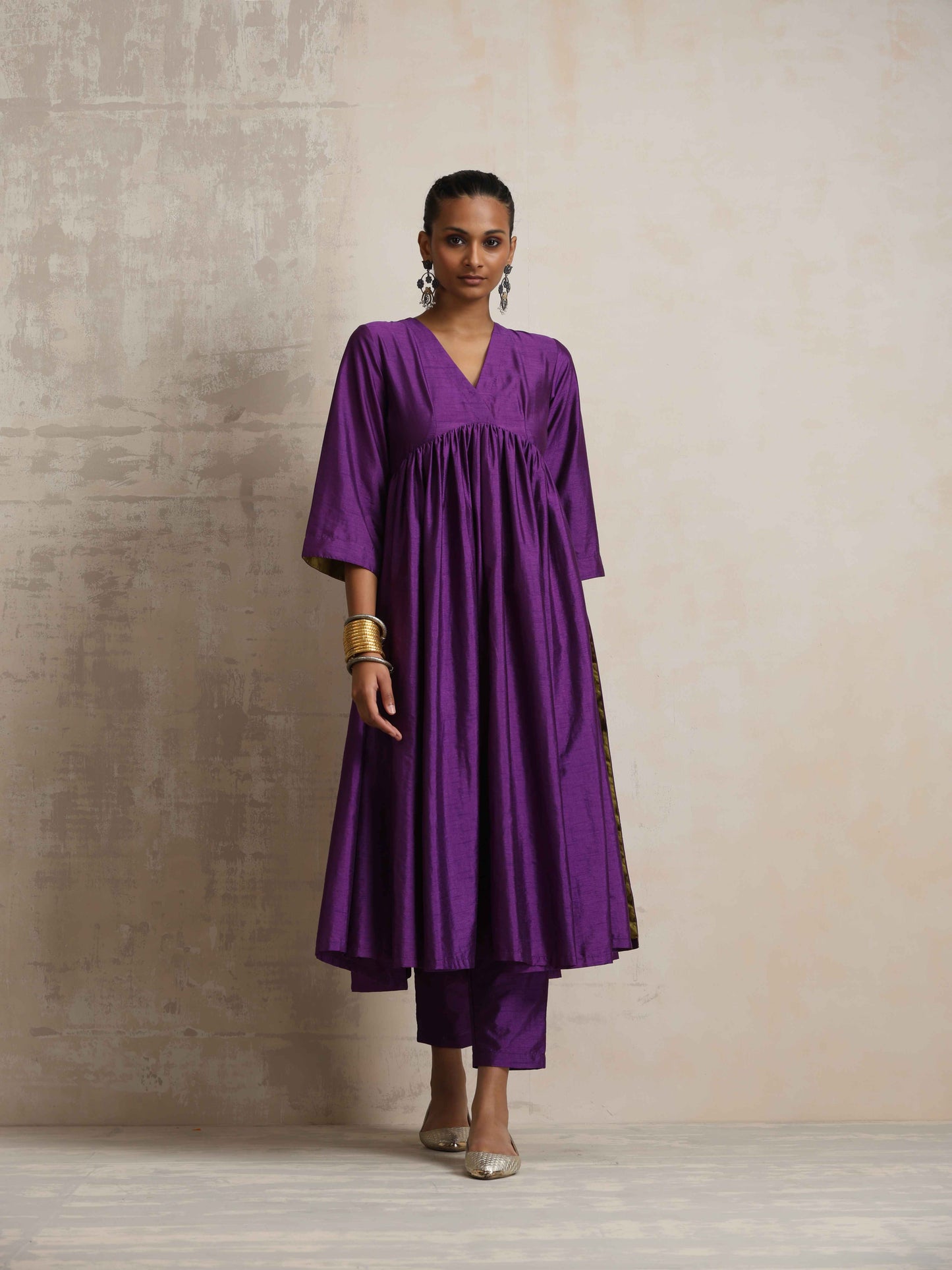 trueBrowns Purple Silk Anarkali Flared Kurta Set | Swadesiicart