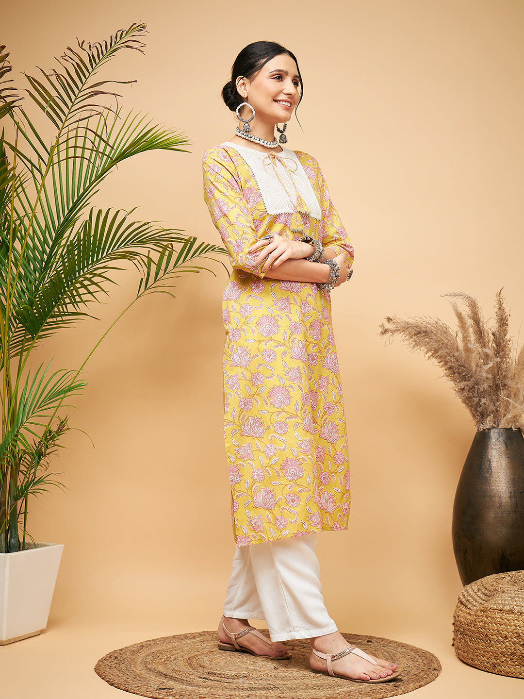 InWeave Women's Lime Pink Print Patch Cotton Straight Kurta - Swadesiicart