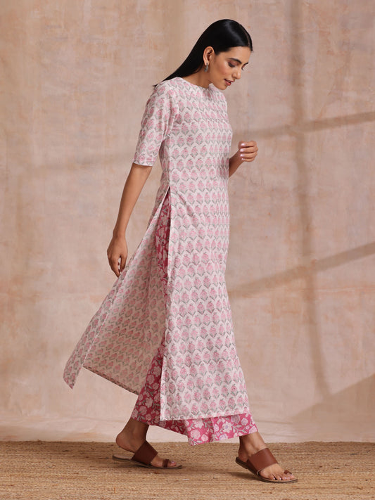 trueBrowns Pink Green Floral On White Block Print Cotton Slit Kurta Pant Set | Swadesiicart