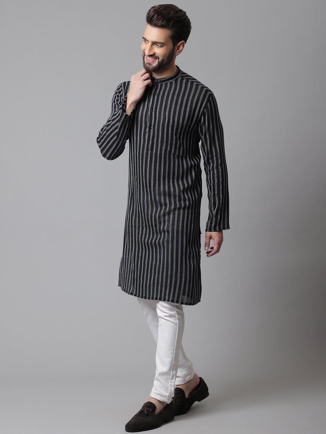 Even Apparels Black Pure Cotton Kurta With Band Collar | Swadesiicart