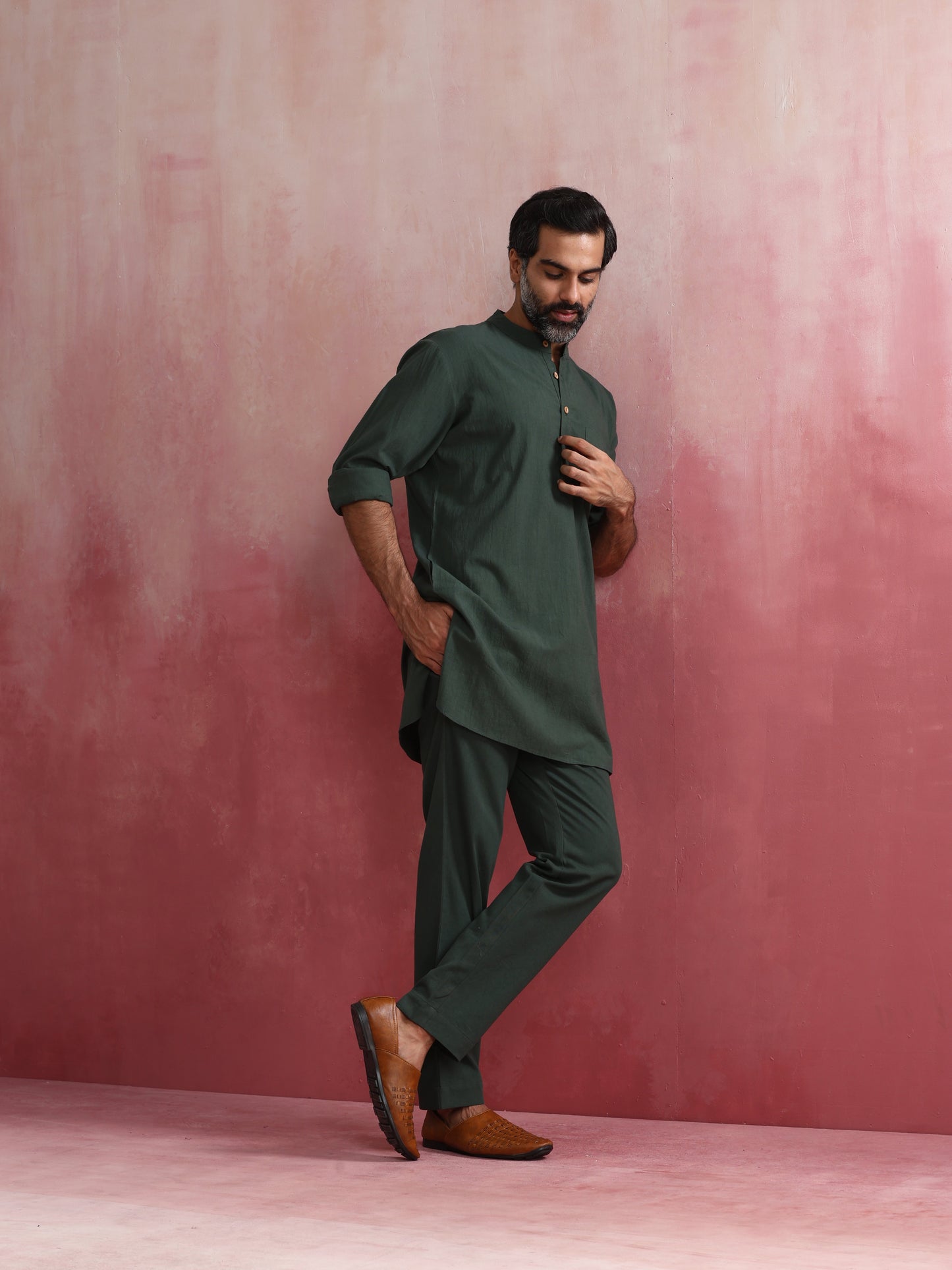trueBrowns Men's Green Cotton Mandarin Collar Kurta Co-ord set - Swadesiicart