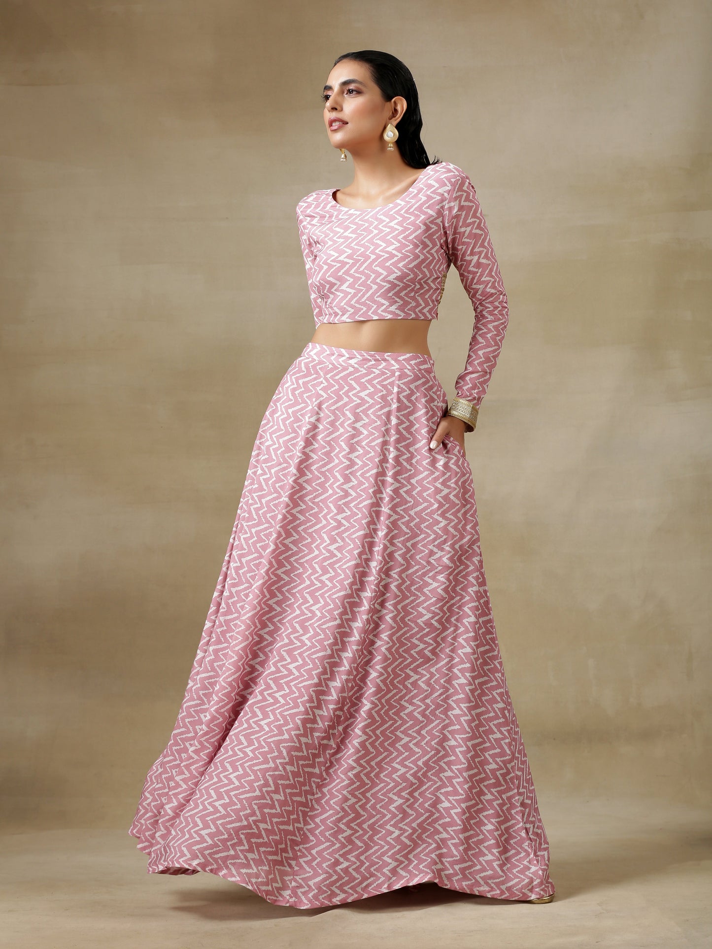 trueBrowns Light Mauve Bandhani Printed Silk Top Skirt Set - Swadesiicart