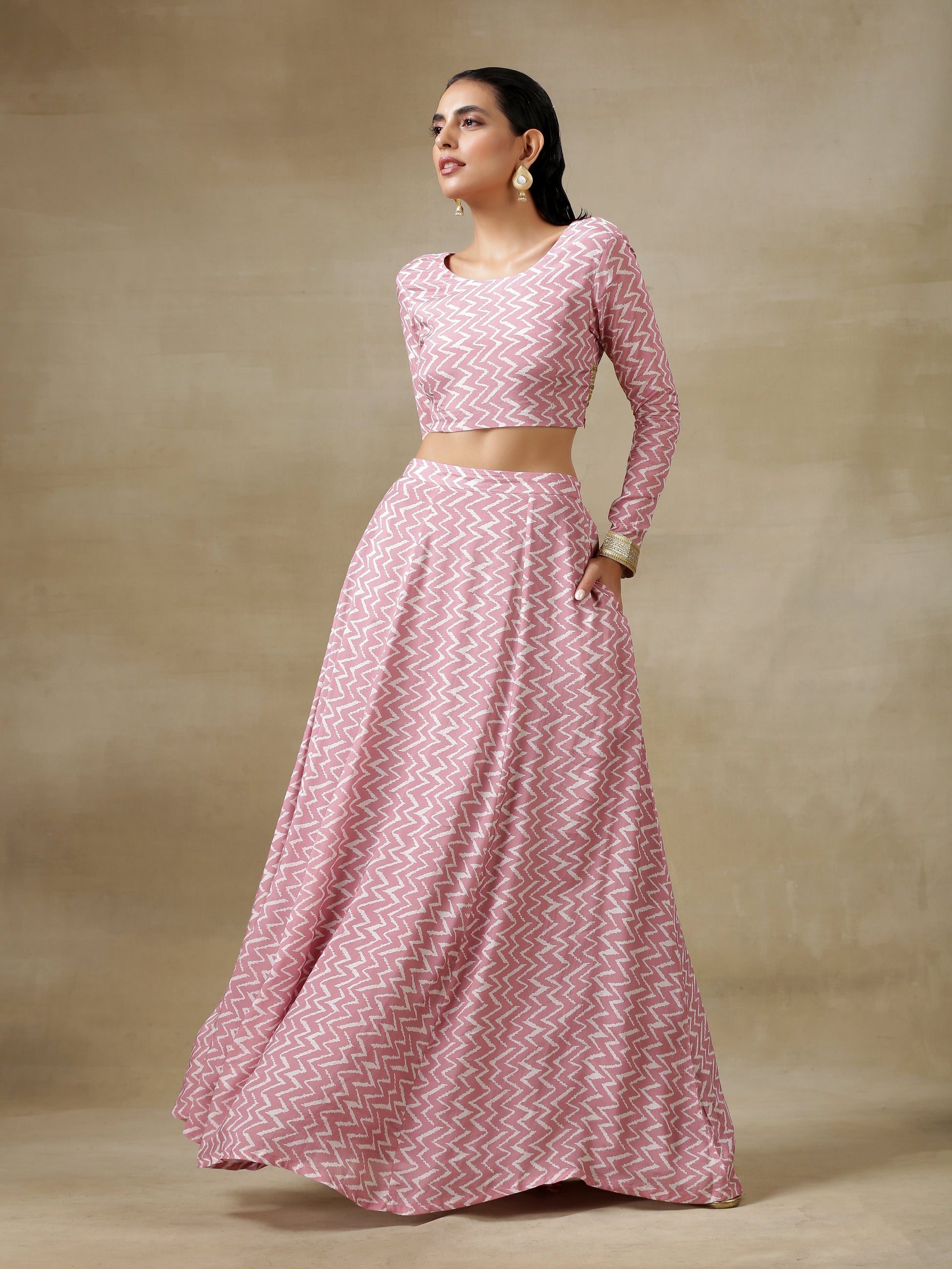 trueBrowns Light Mauve Bandhani Printed Silk Top Skirt Set - Swadesiicart