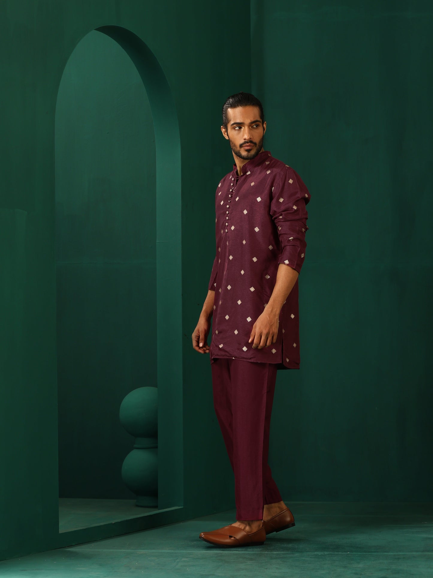 trueBrowns Men's Wine Diamond Viscose Silk Co-ord Set - Swadesiicart